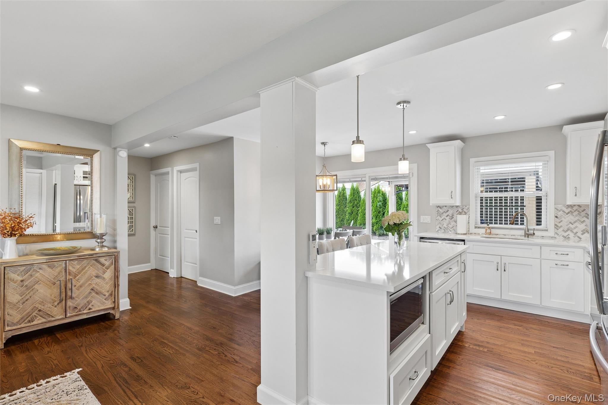 Single Family Essen Place  Nassau County, NY 11714, MLS-1048613-7