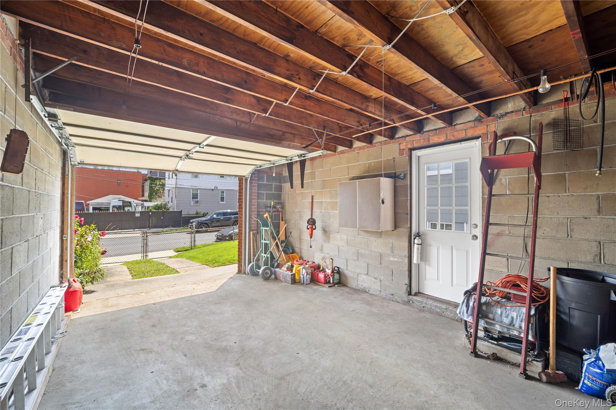 Single Family 69th Street  Queens, NY 11378, MLS-1048614-27