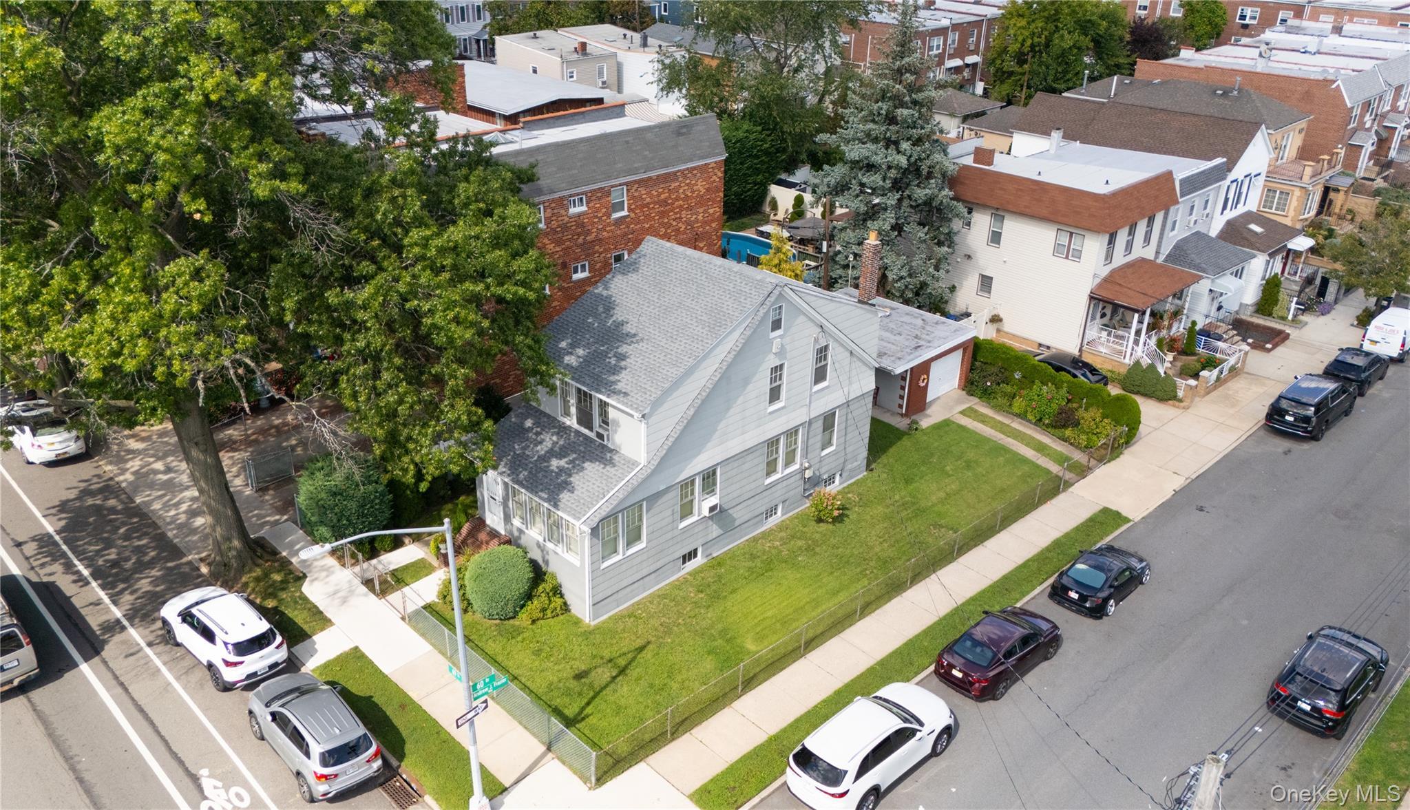 Single Family 69th Street  Queens, NY 11378, MLS-1048614-28