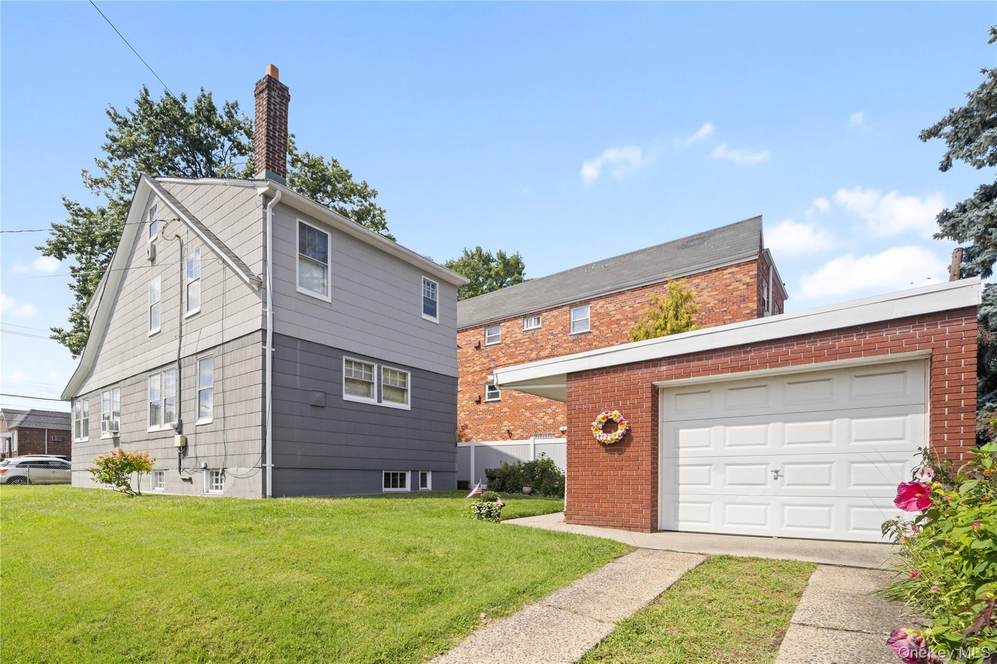 Single Family 69th Street  Queens, NY 11378, MLS-1048614-3