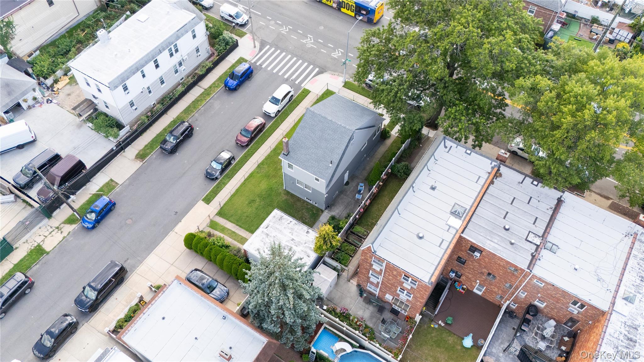Single Family 69th Street  Queens, NY 11378, MLS-1048614-32