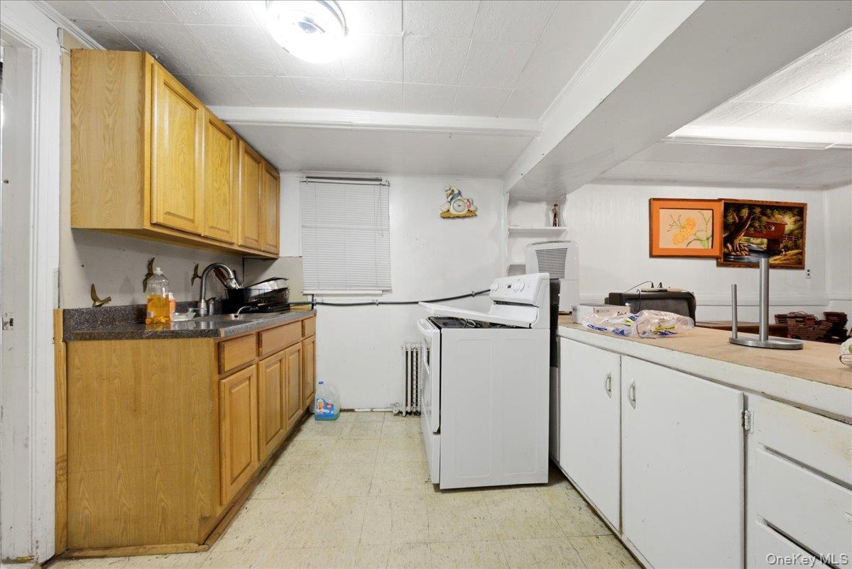 Single Family E 25th Street  Suffolk County, NY 11746, MLS-1048617-15