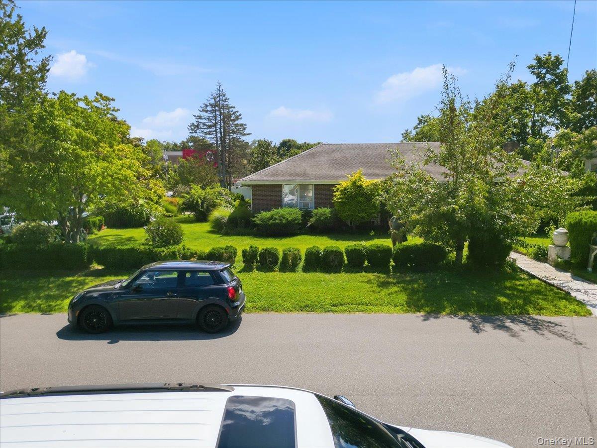 Single Family E 25th Street  Suffolk County, NY 11746, MLS-1048617-2