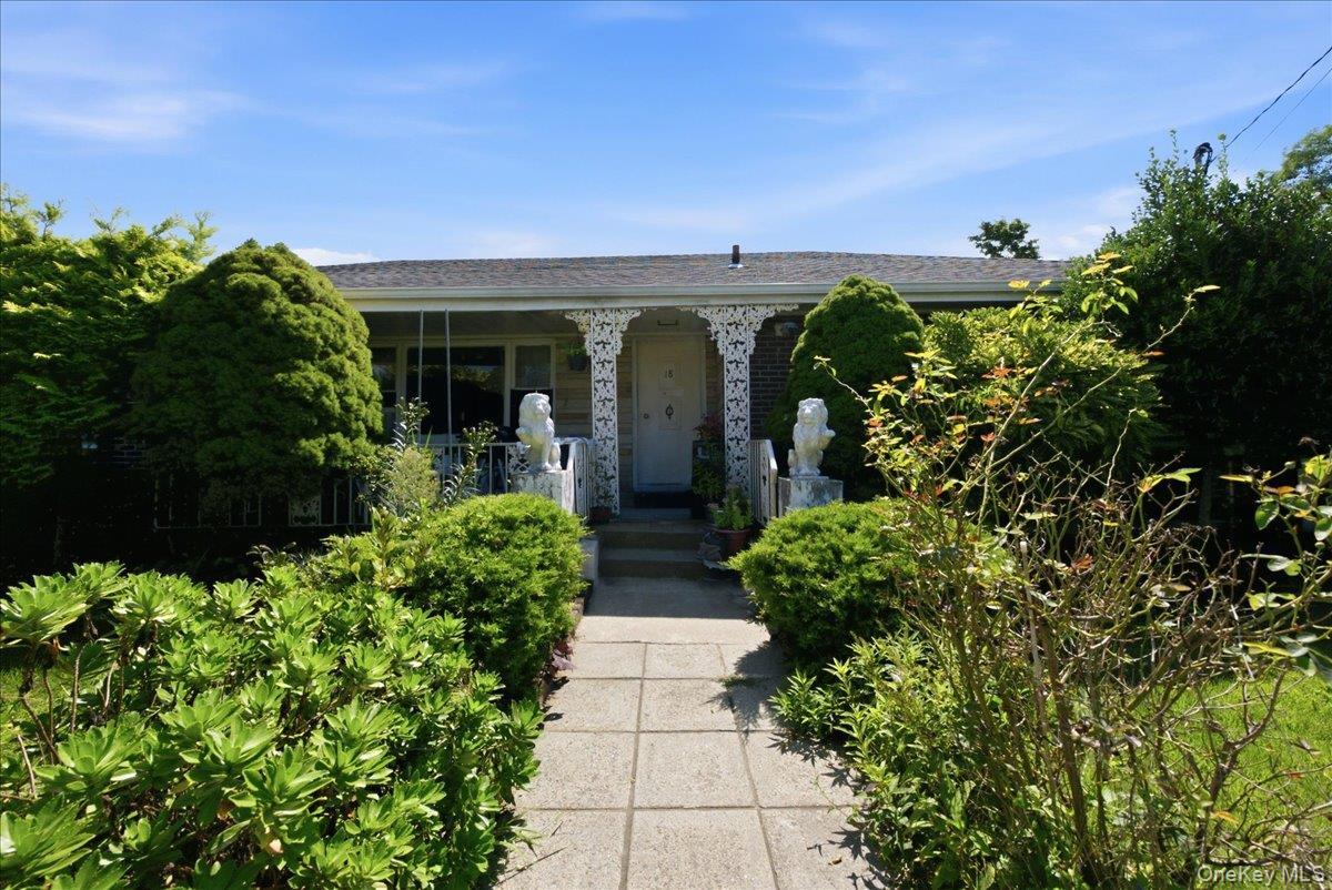 Single Family E 25th Street  Suffolk County, NY 11746, MLS-1048617-36
