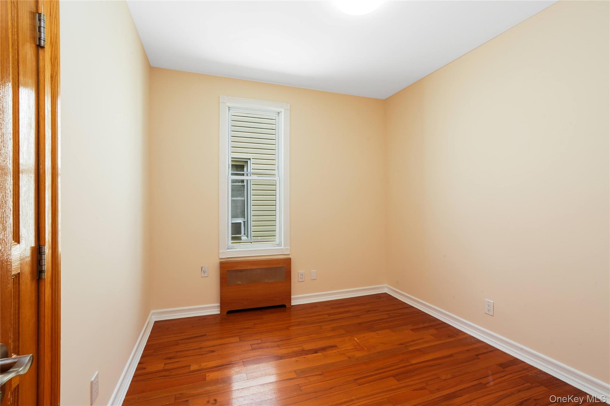 Single Family 56th Avenue Queens, NY 11373, MLS-1048630-21