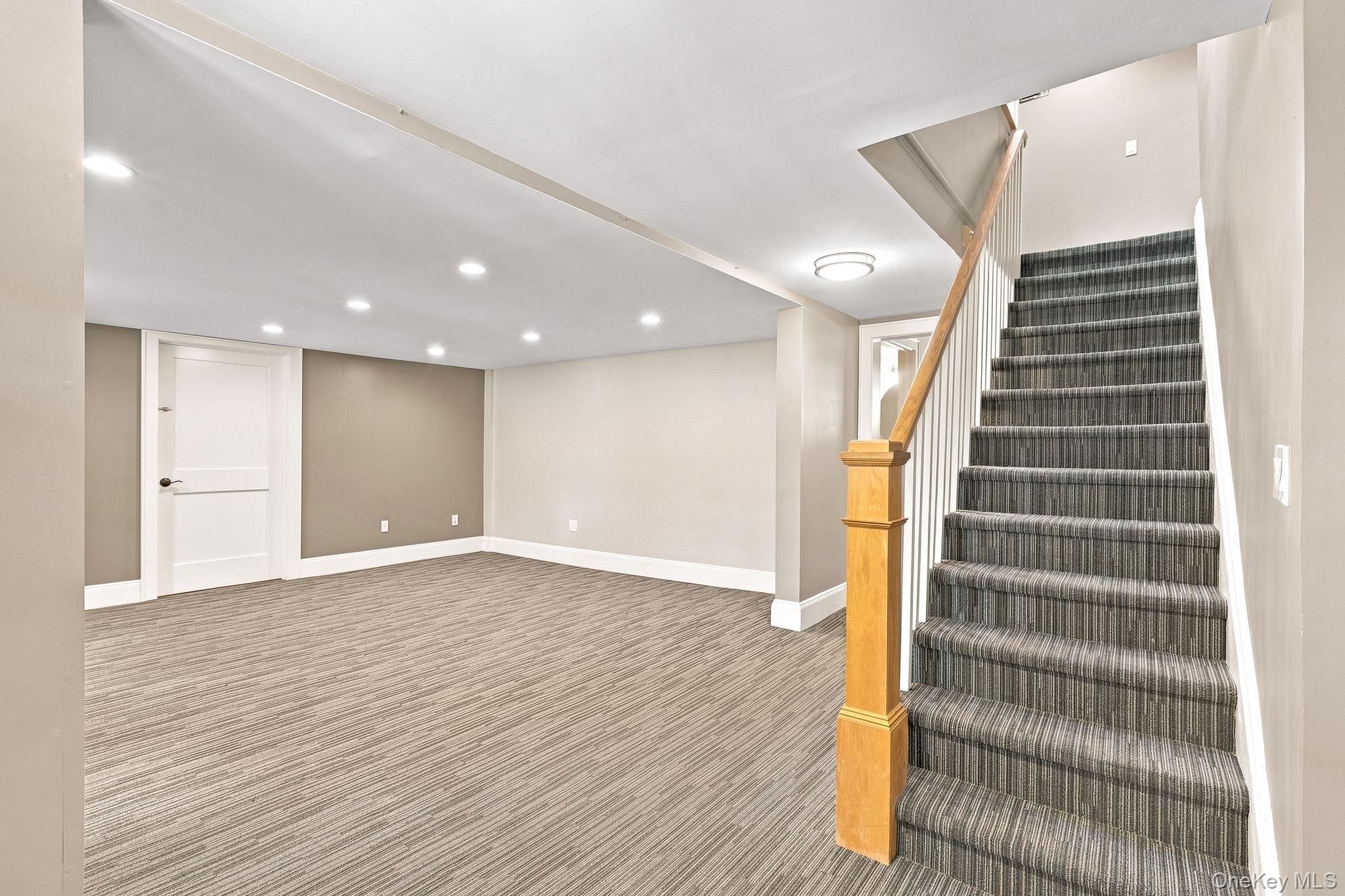 Single Family Hardscrabble Road Westchester County, NY 10560, MLS-1048631-16