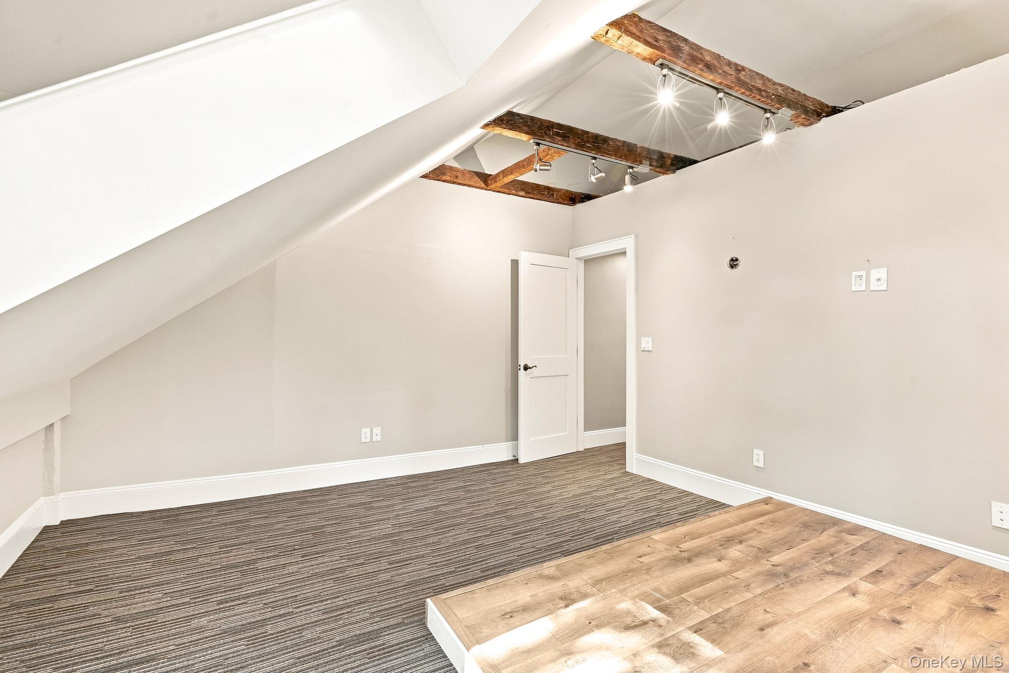 Single Family Hardscrabble Road Westchester County, NY 10560, MLS-1048631-17