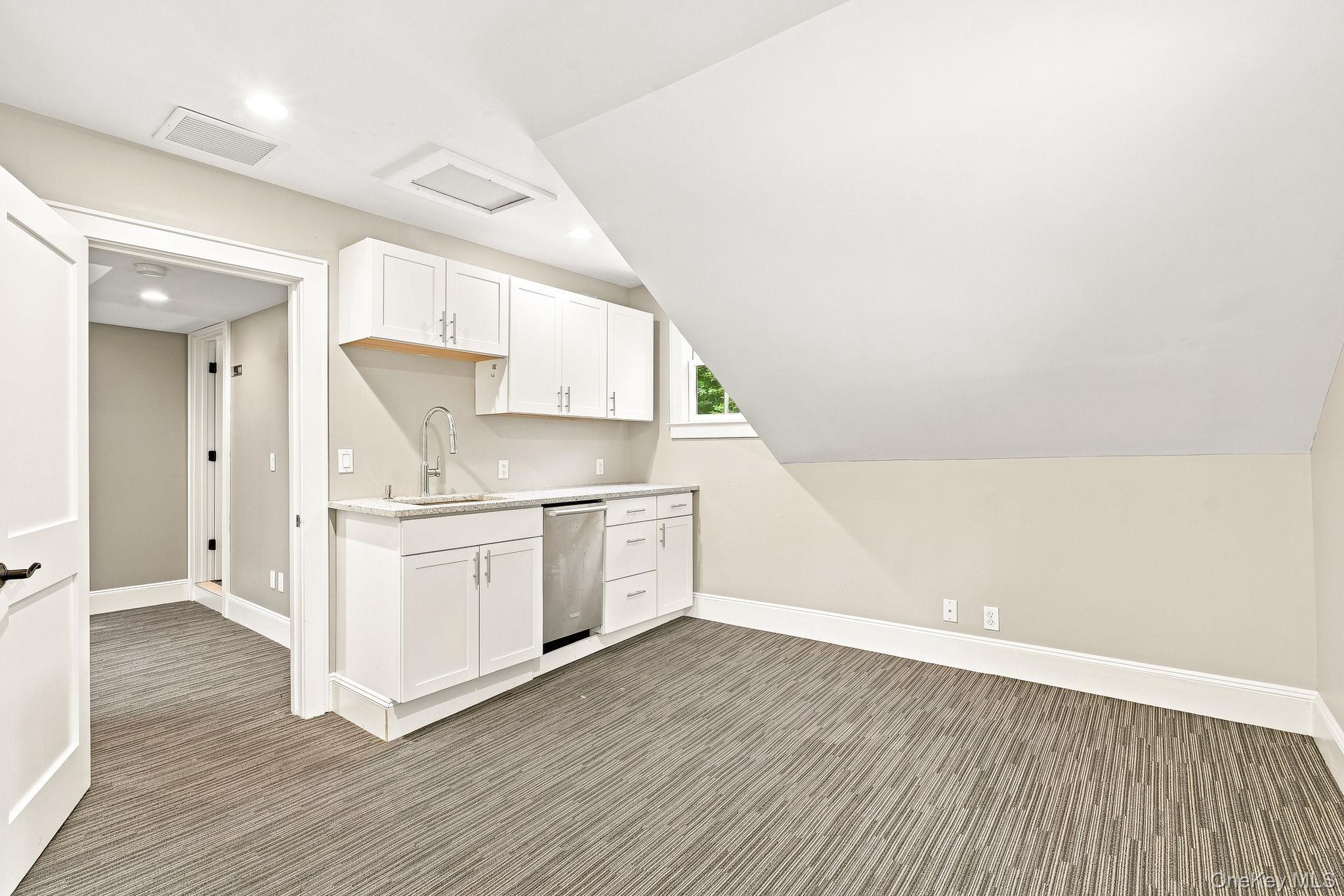 Single Family Hardscrabble Road Westchester County, NY 10560, MLS-1048631-25