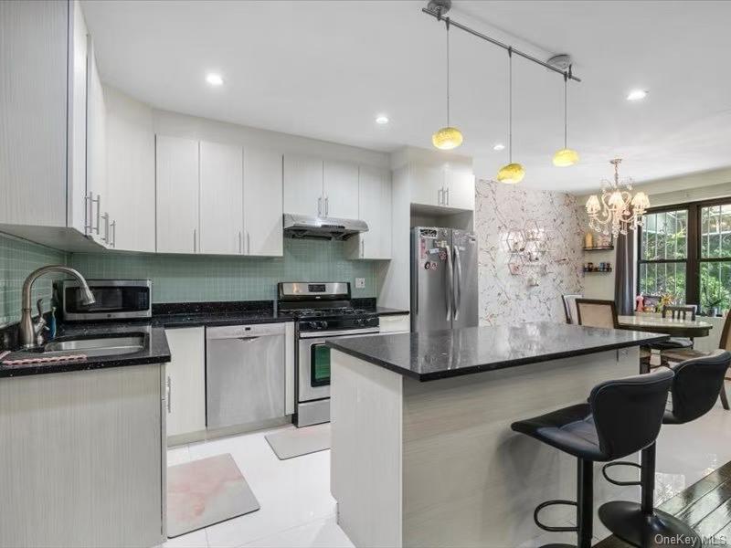 Single Family Kneeland Avenue Queens, NY 11373, MLS-1048666-3