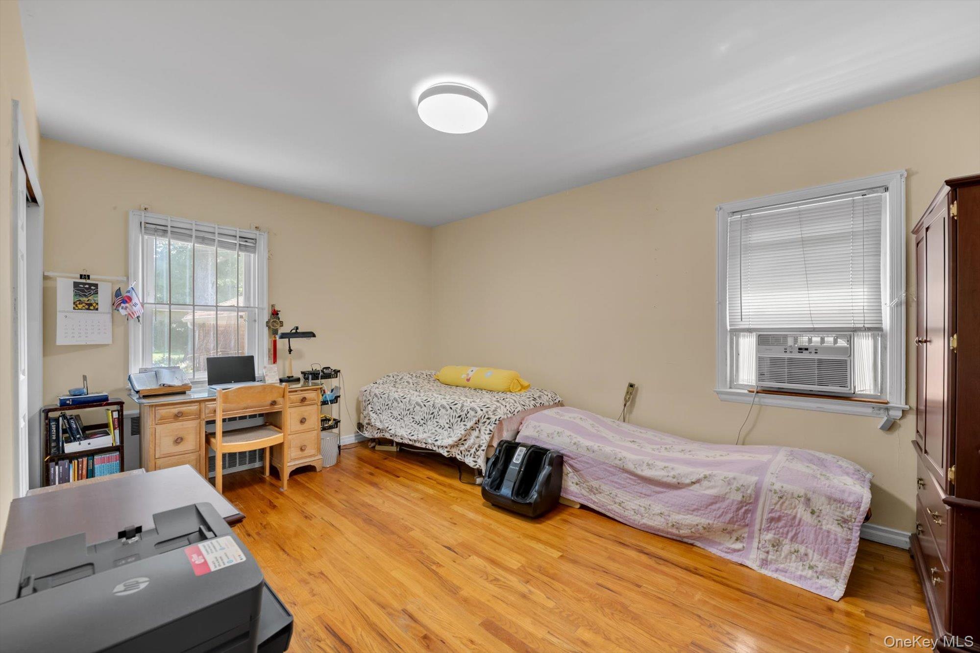 Single Family E Hampton Boulevard Queens, NY 11364, MLS-1048667-11