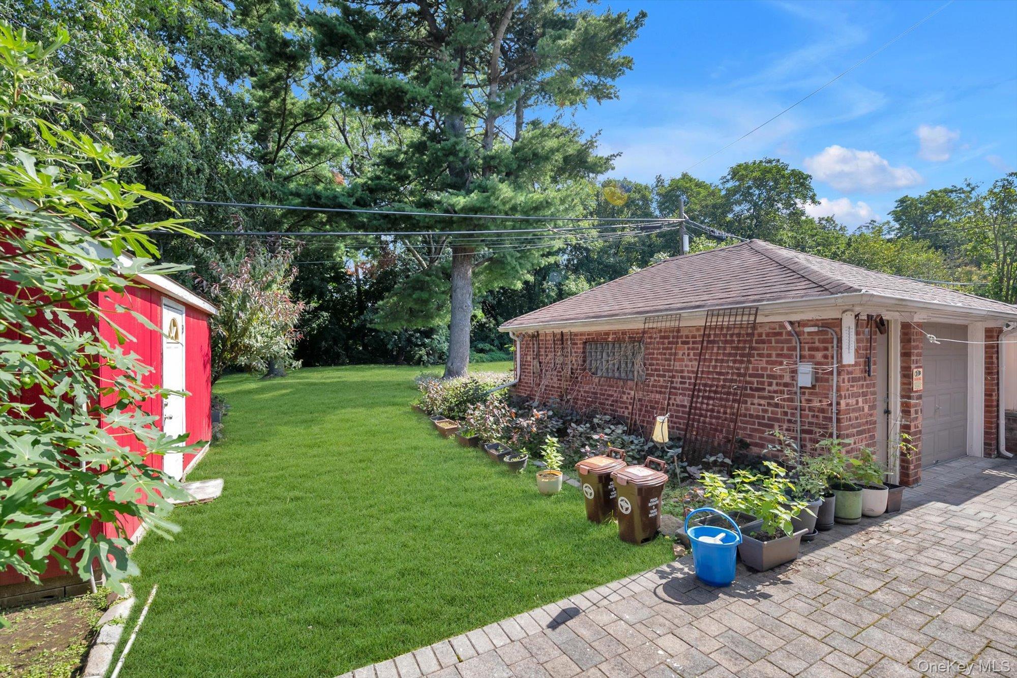 Single Family E Hampton Boulevard Queens, NY 11364, MLS-1048667-24