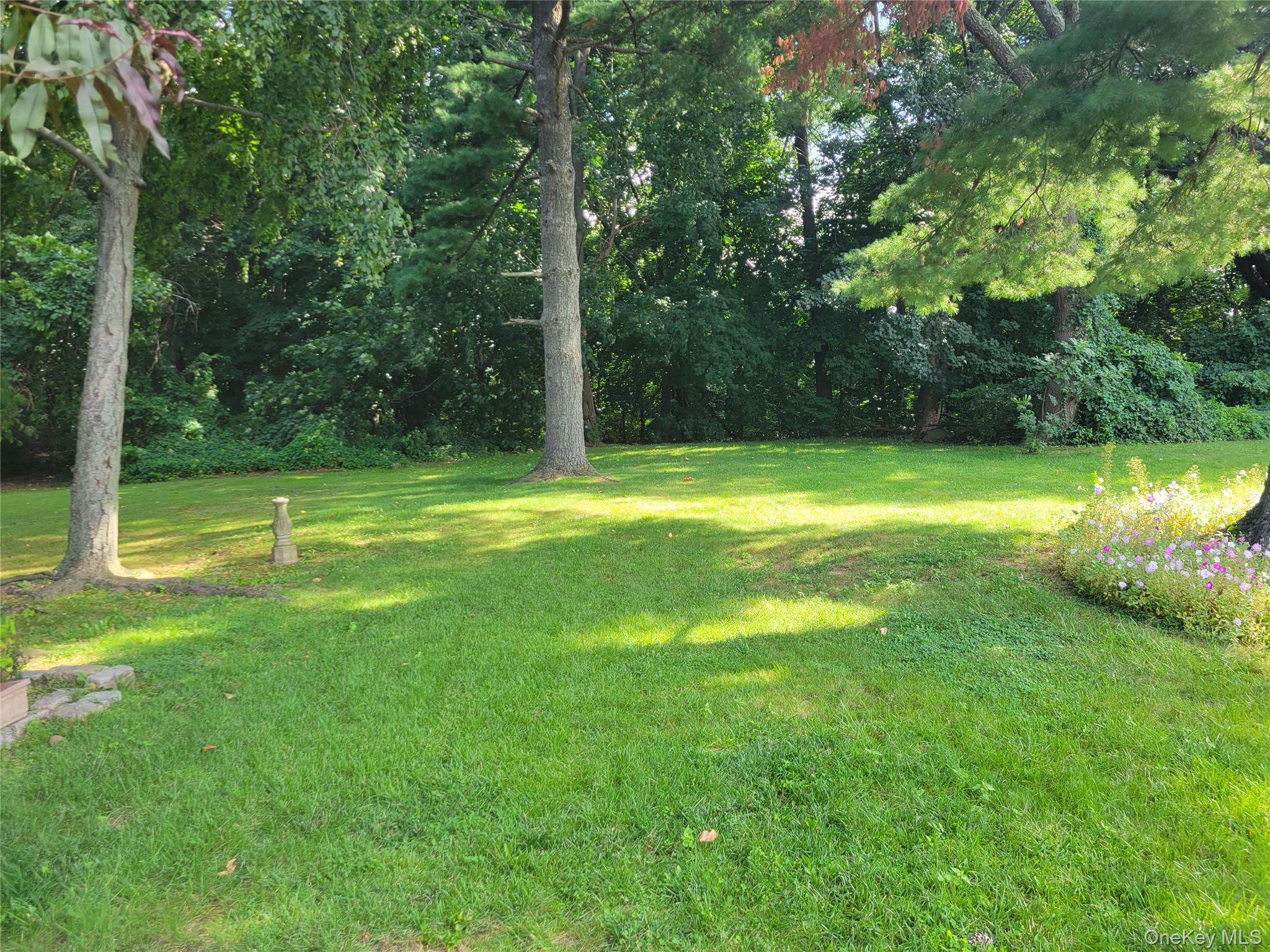 Single Family E Hampton Boulevard  Queens, NY 11364, MLS-1048667-27