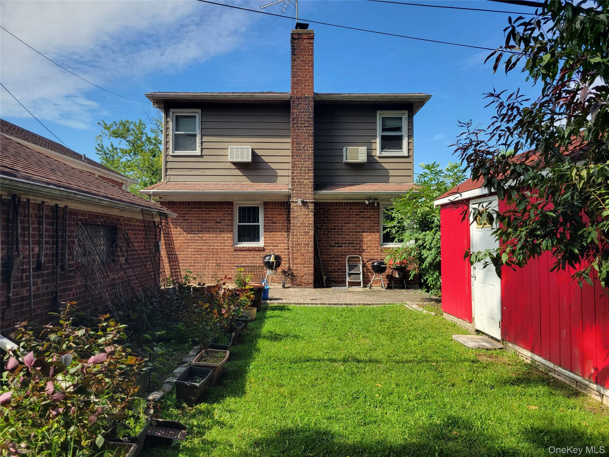 Single Family E Hampton Boulevard Queens, NY 11364, MLS-1048667-3