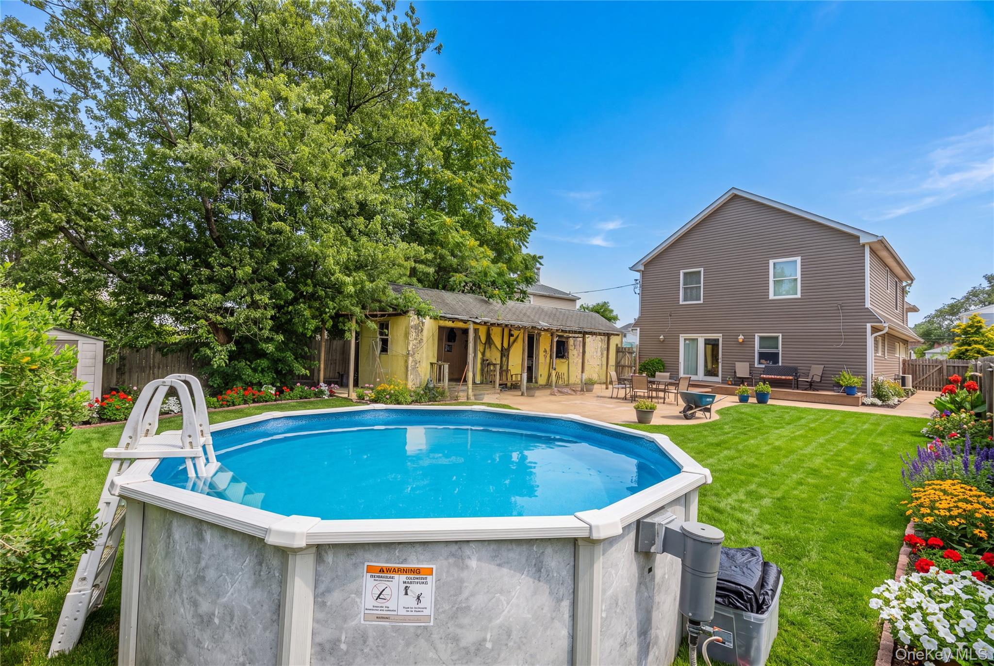 Single Family Sunnybrook Drive Nassau County, NY 11572, MLS-1048688-16