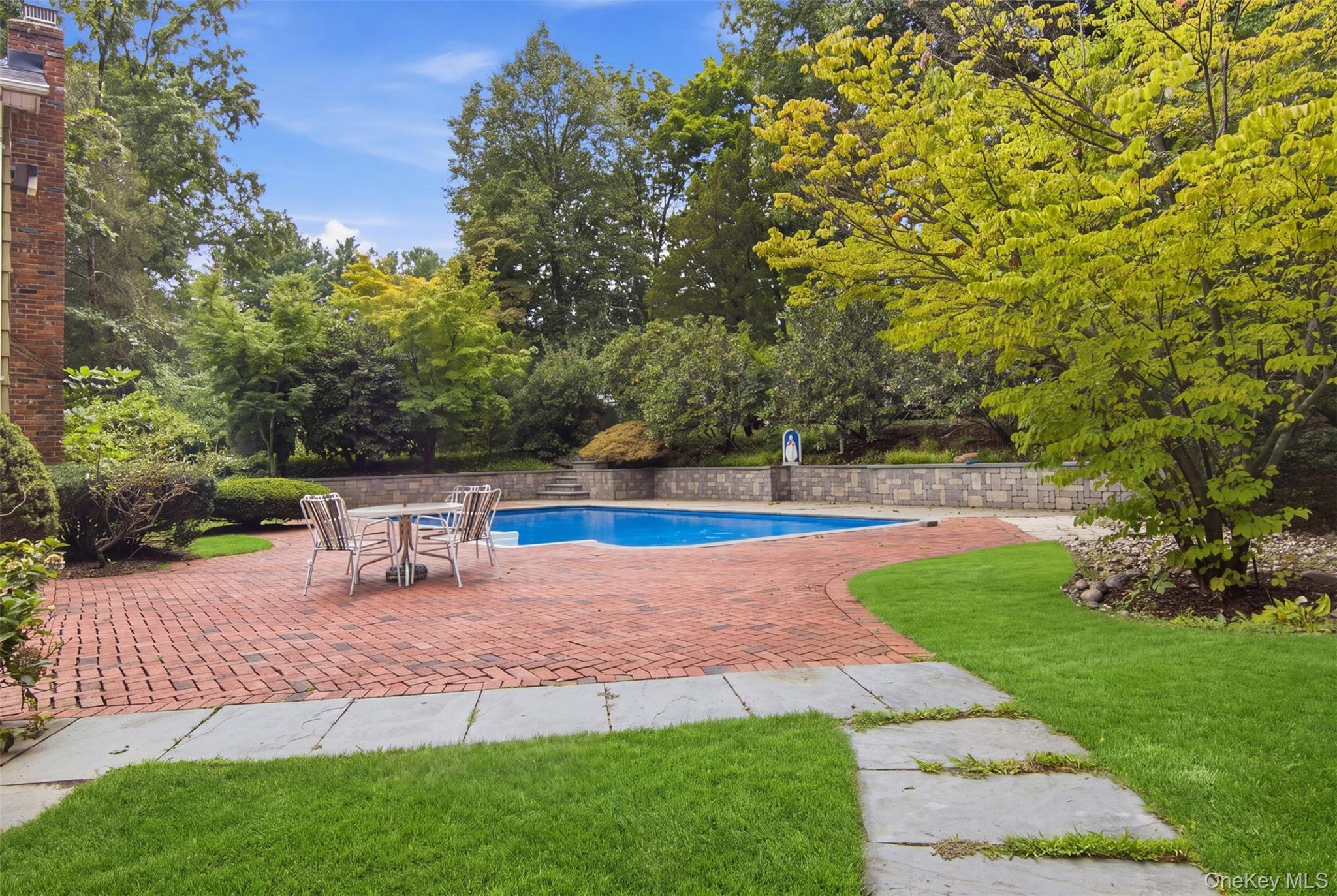 Single Family White Deer Court  Suffolk County, NY 11743, MLS-1048704-21