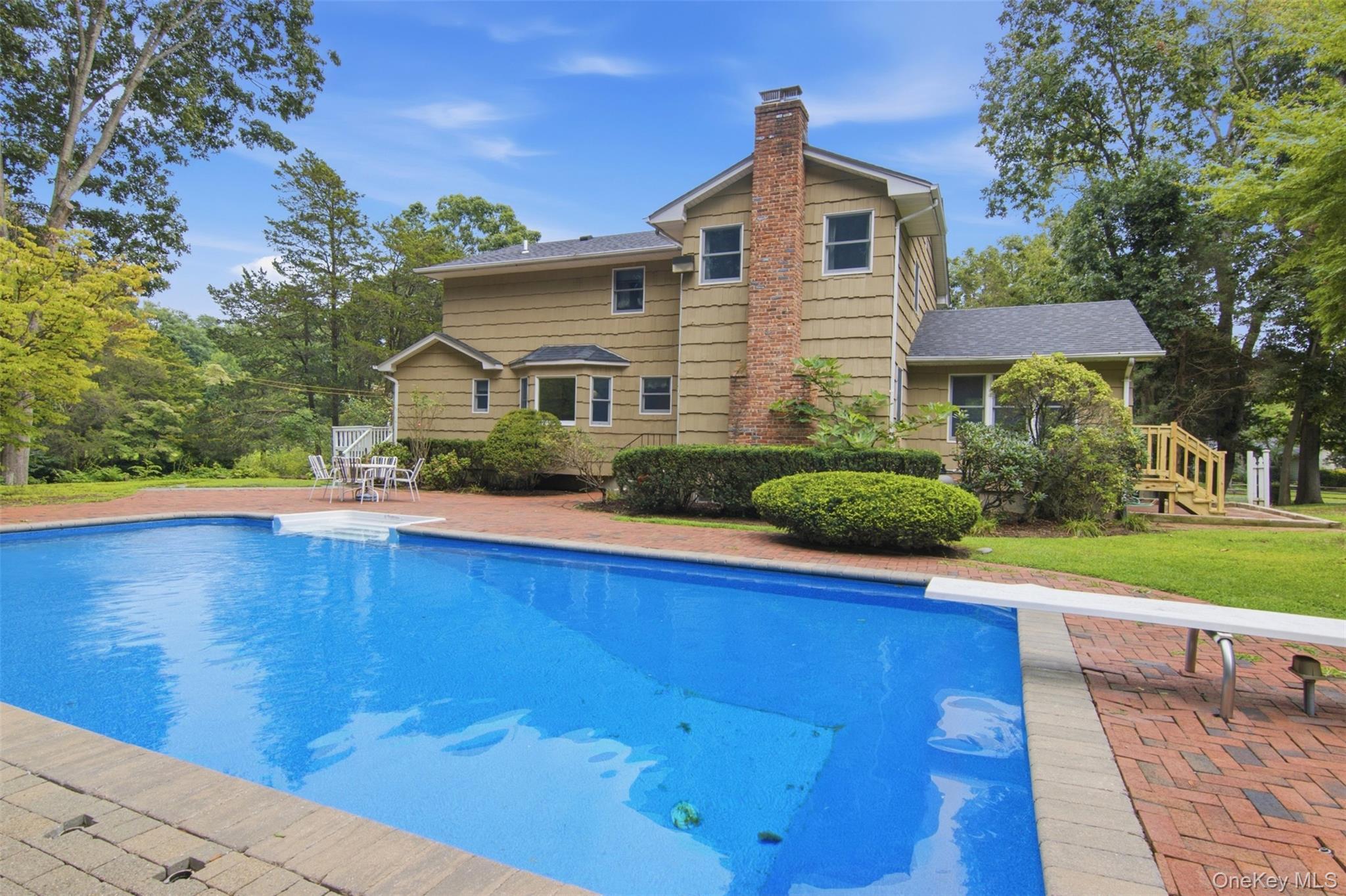 Single Family White Deer Court  Suffolk County, NY 11743, MLS-1048704-26