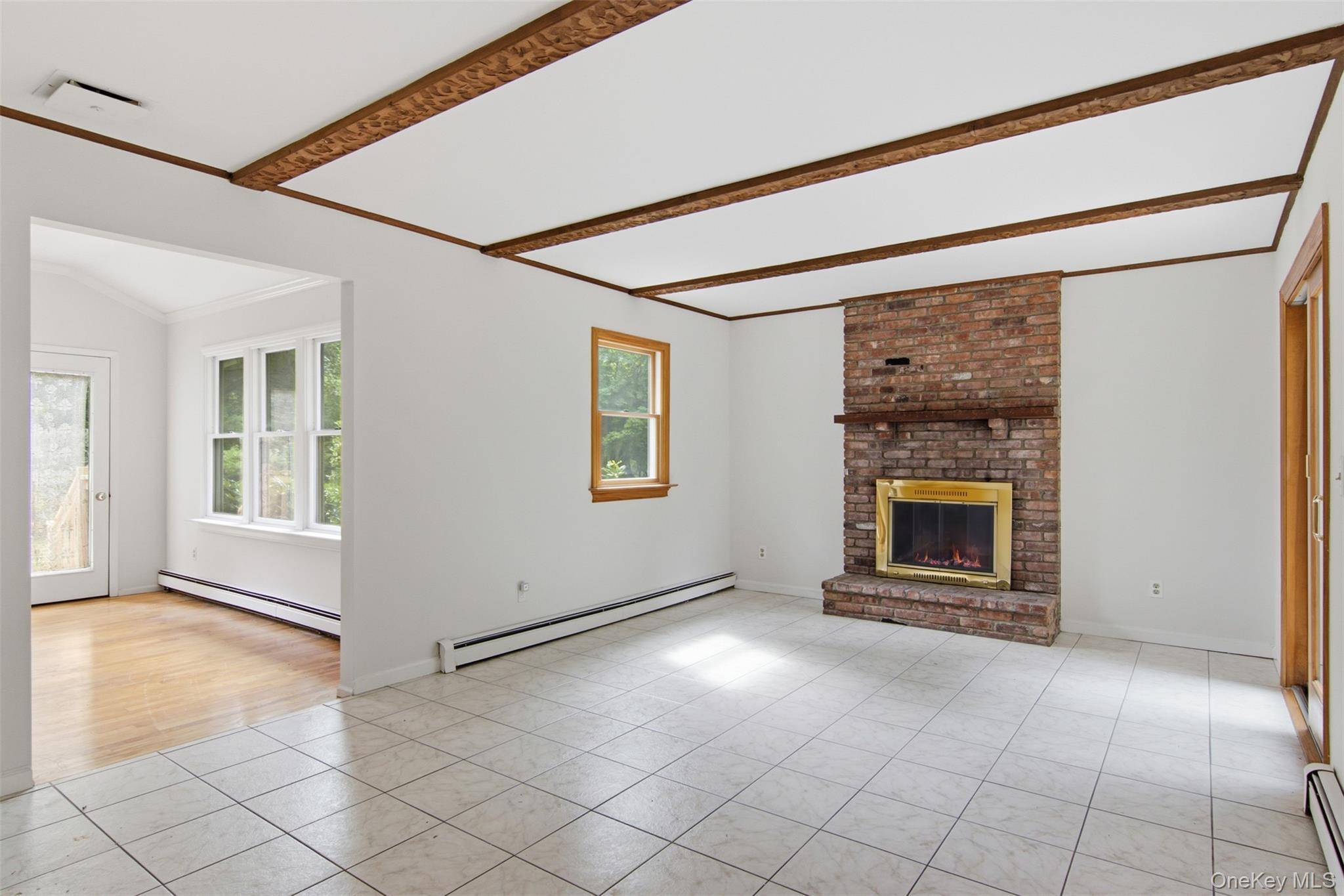 Single Family White Deer Court  Suffolk County, NY 11743, MLS-1048704-8