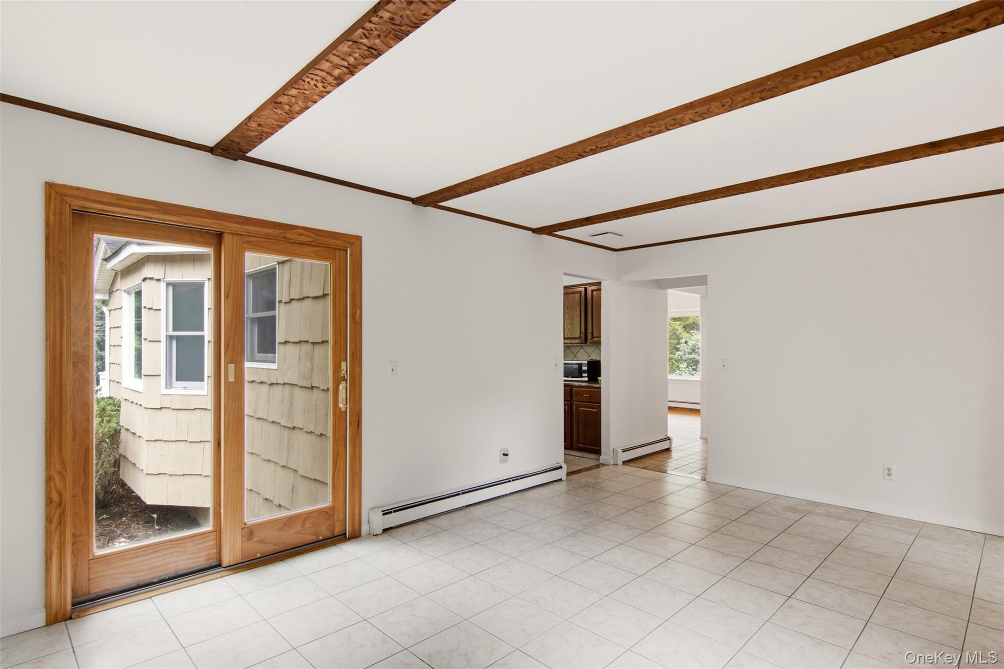 Single Family White Deer Court  Suffolk County, NY 11743, MLS-1048704-9