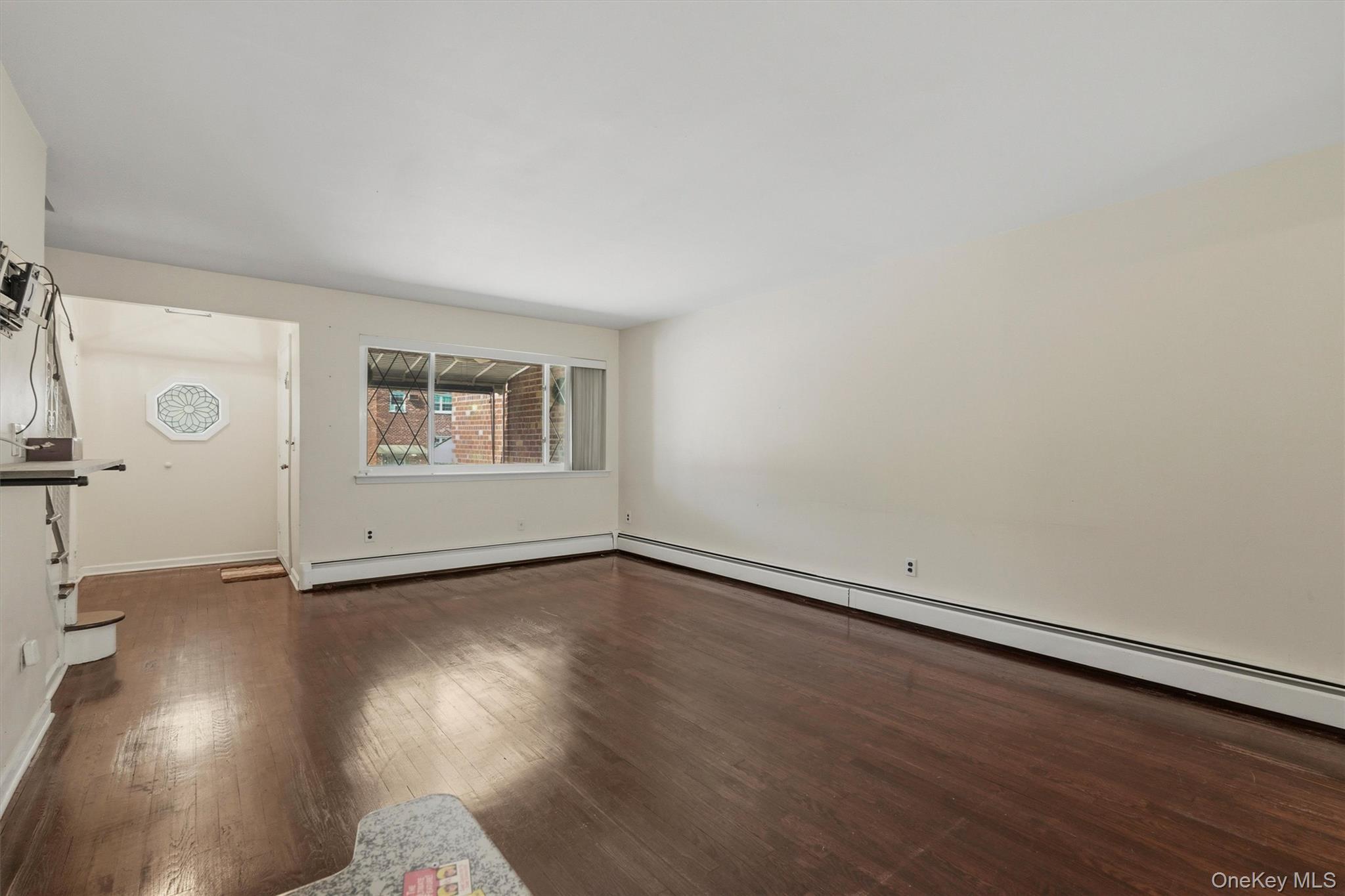 Single Family Throggmorton Avenue Bronx, NY 10465, MLS-1048708-12