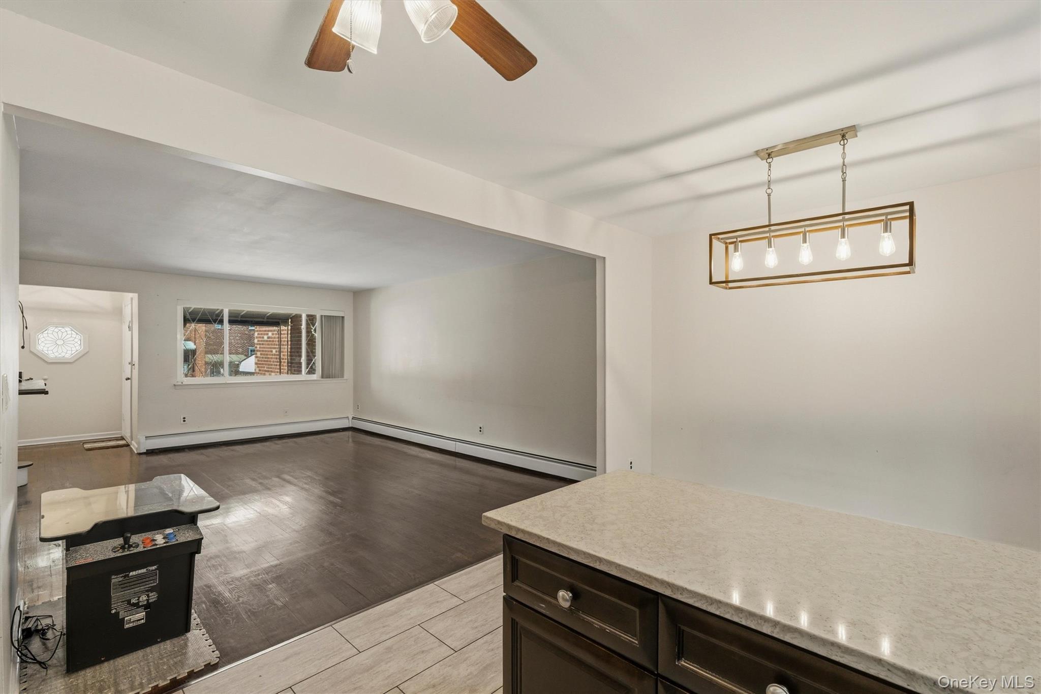 Single Family Throggmorton Avenue Bronx, NY 10465, MLS-1048708-16