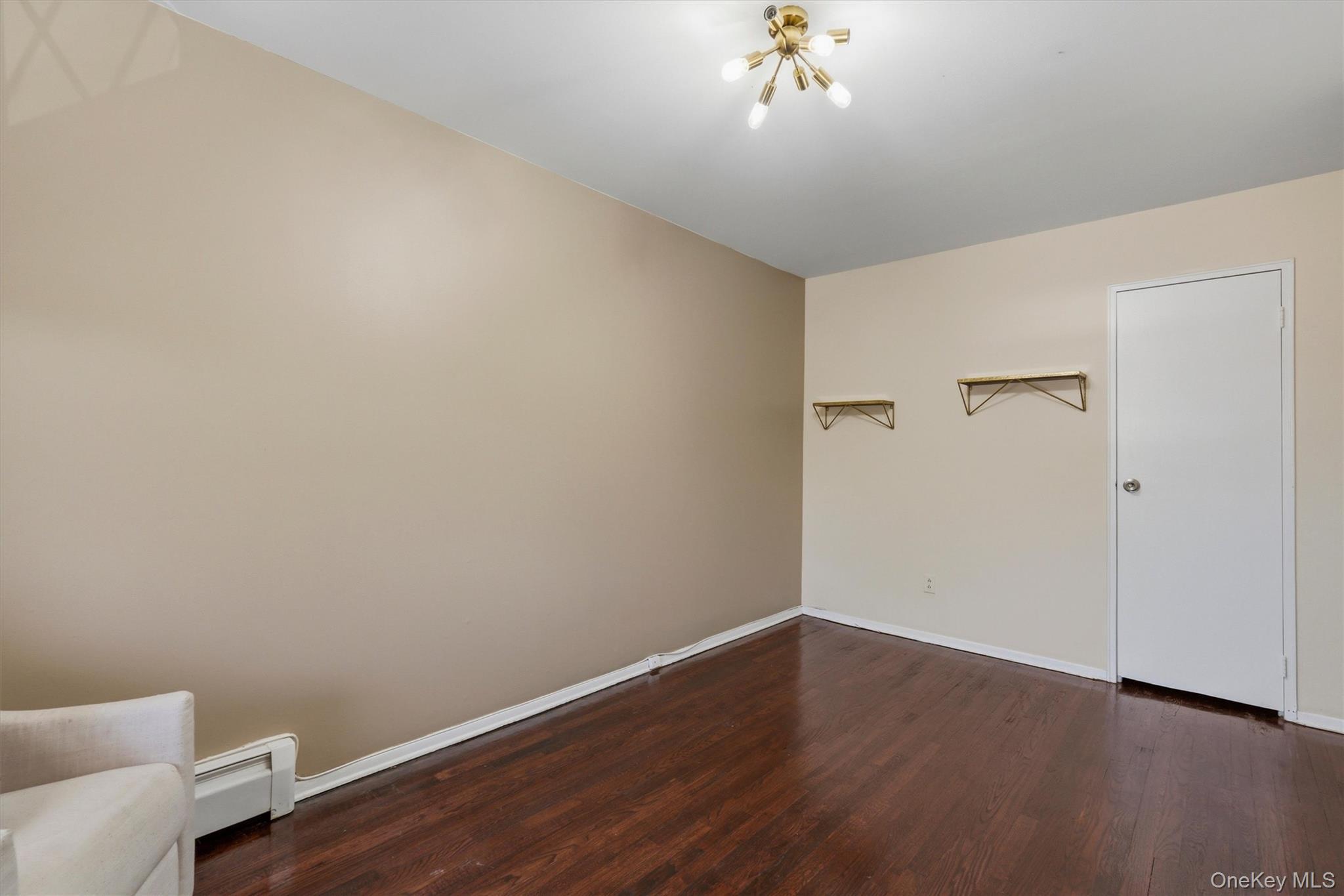 Single Family Throggmorton Avenue Bronx, NY 10465, MLS-1048708-26