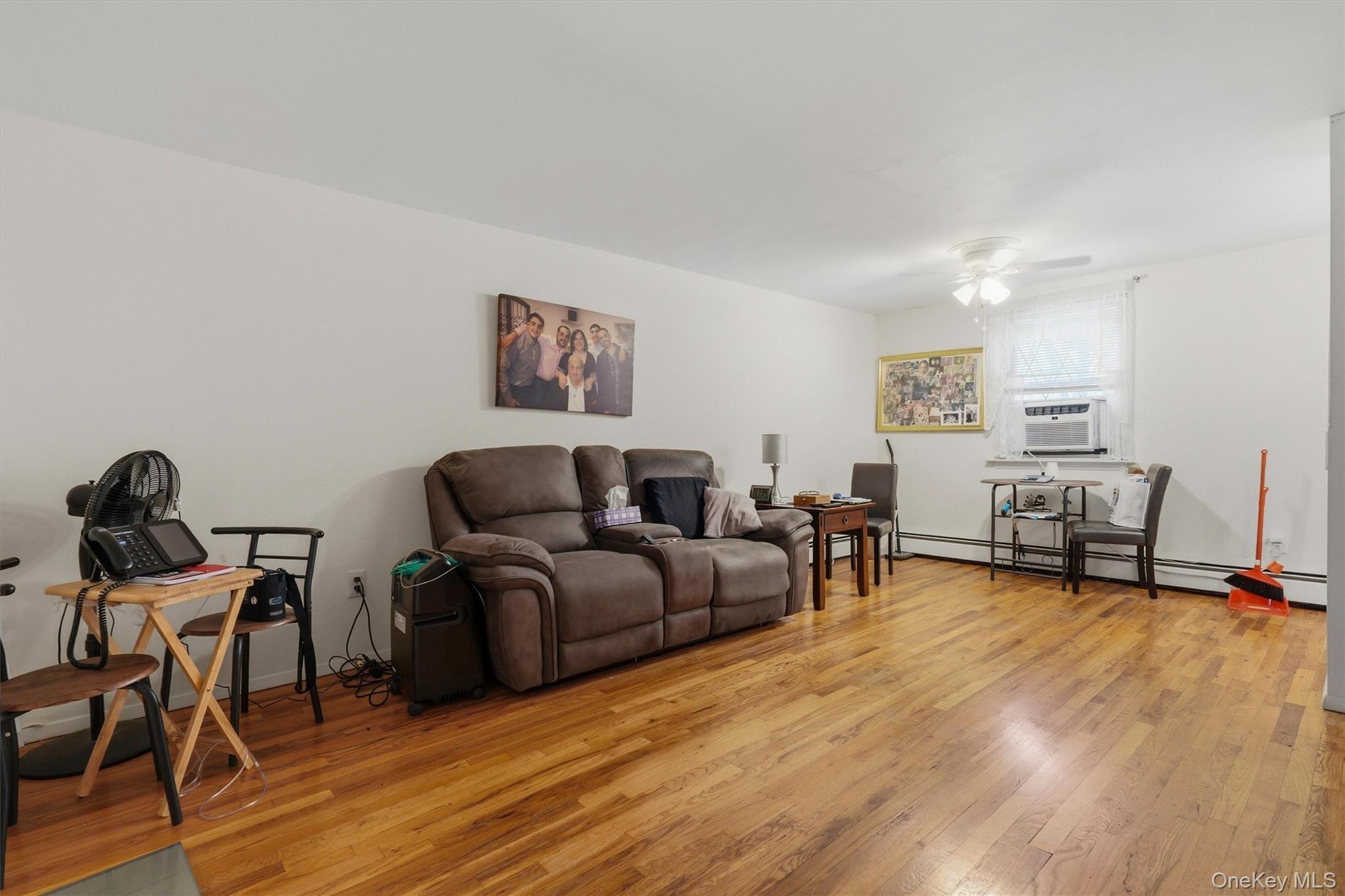 Single Family Throggmorton Avenue Bronx, NY 10465, MLS-1048708-33
