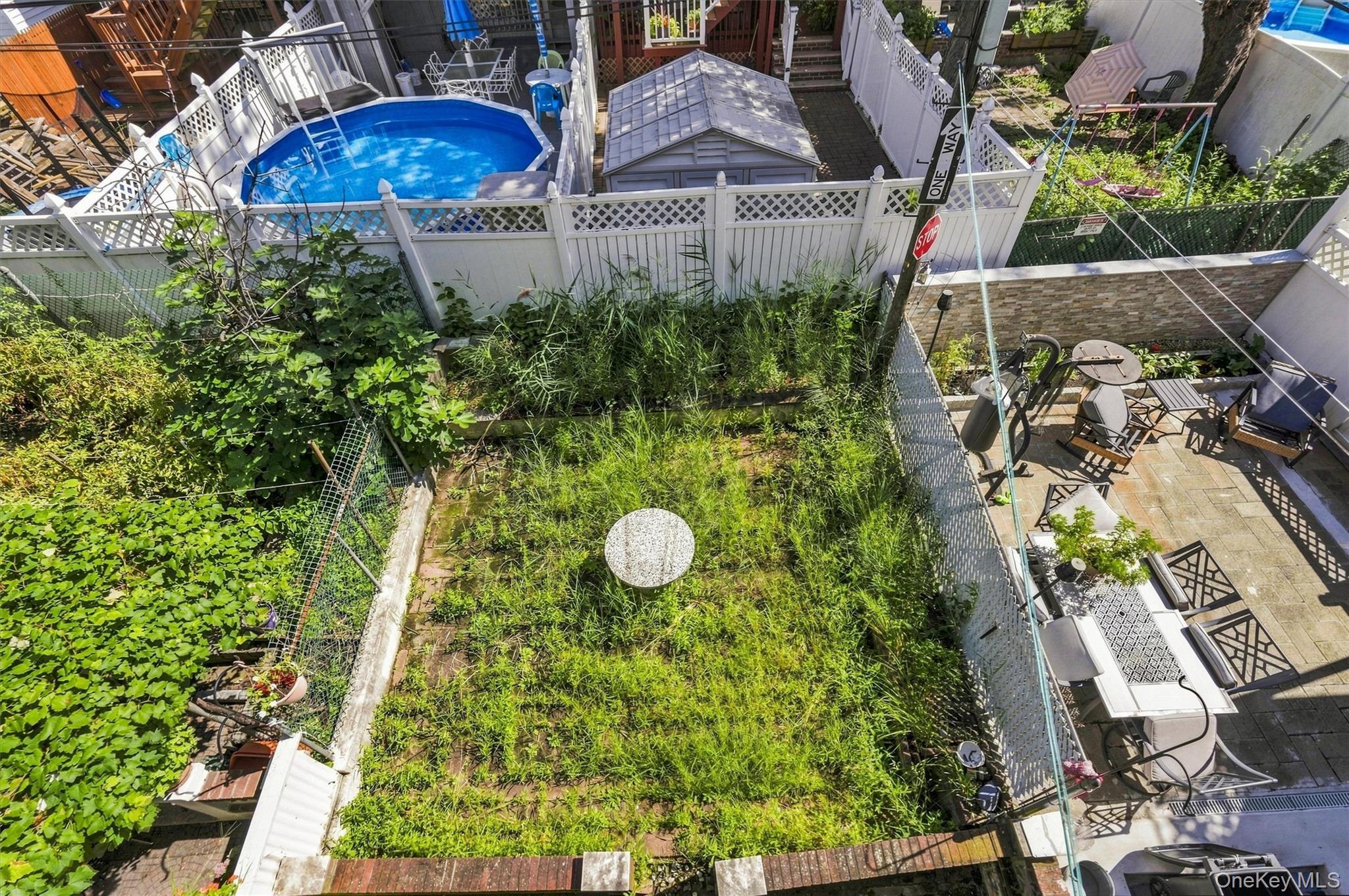 Single Family Throggmorton Avenue Bronx, NY 10465, MLS-1048708-47