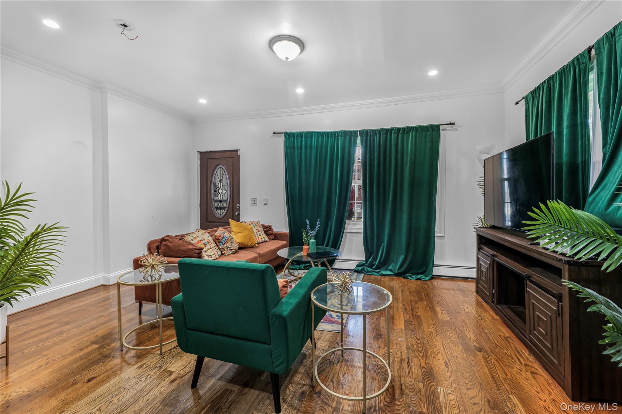 Single Family Richardson Avenue Bronx, NY 10470, MLS-1048709-12