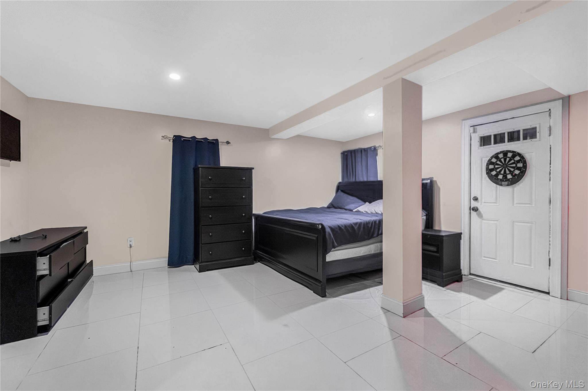 Single Family Richardson Avenue Bronx, NY 10470, MLS-1048709-26