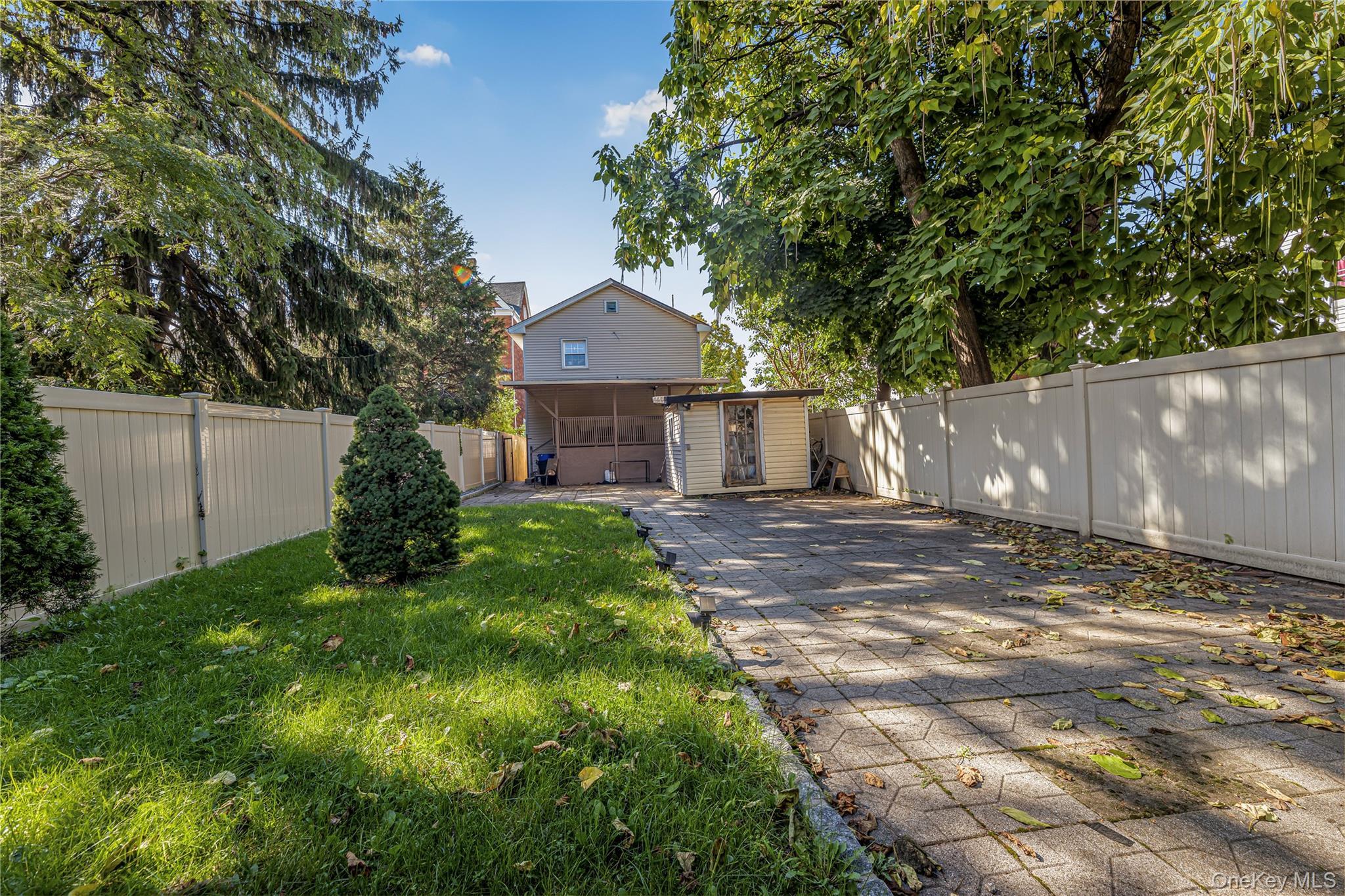 Single Family Richardson Avenue Bronx, NY 10470, MLS-1048709-33