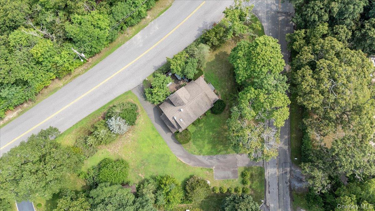 Single Family Church Lane Suffolk County, NY 11931, MLS-1048719-32