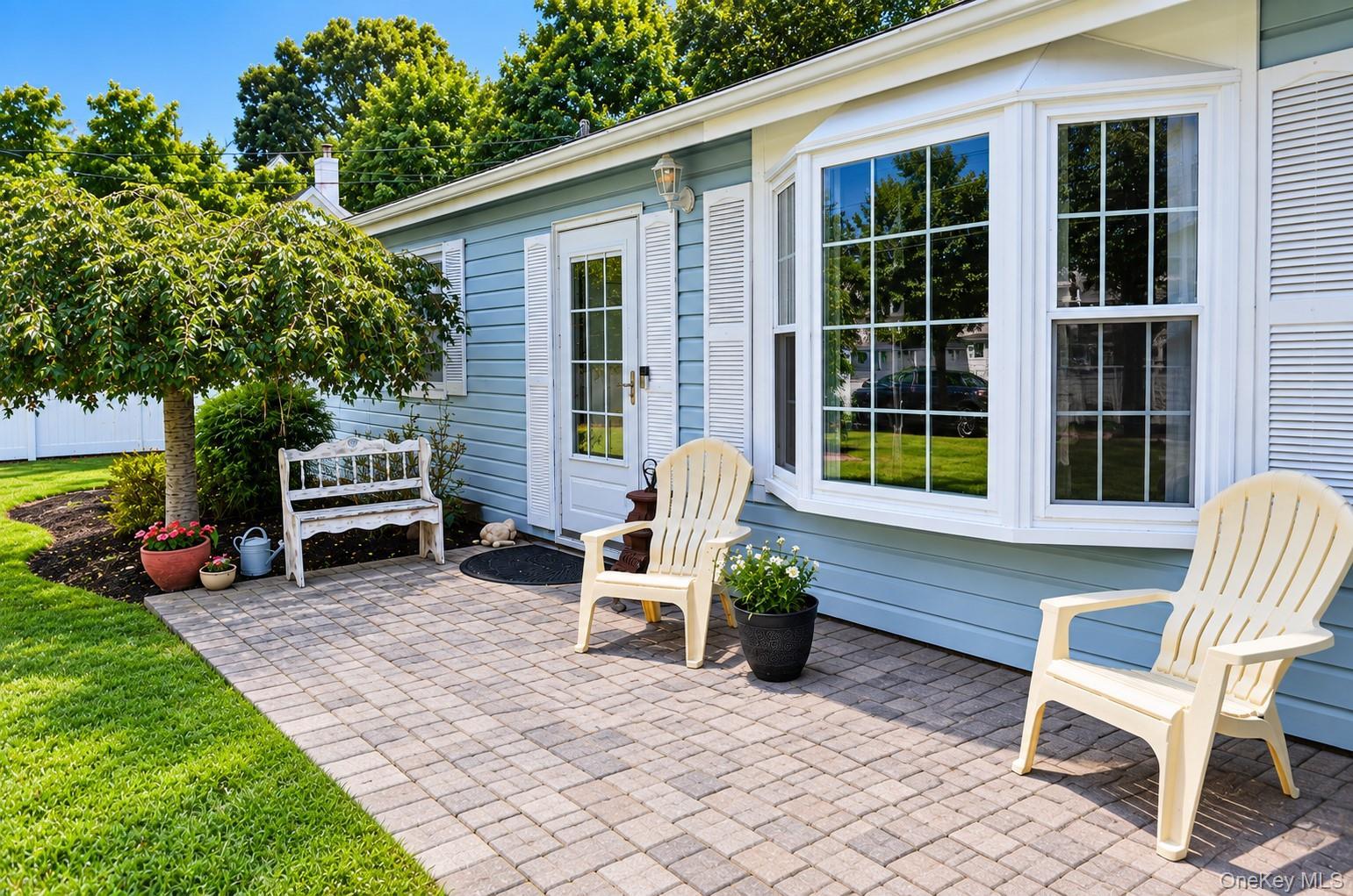 Single Family Dahlia Drive Suffolk County, NY 11951, MLS-1048722-2