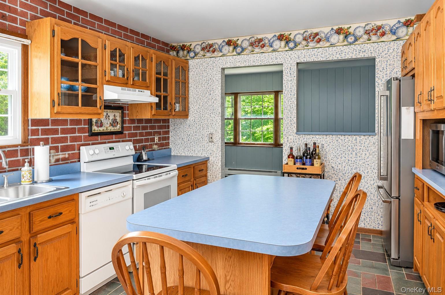 Single Family Dahlia Drive Suffolk County, NY 11951, MLS-1048722-4