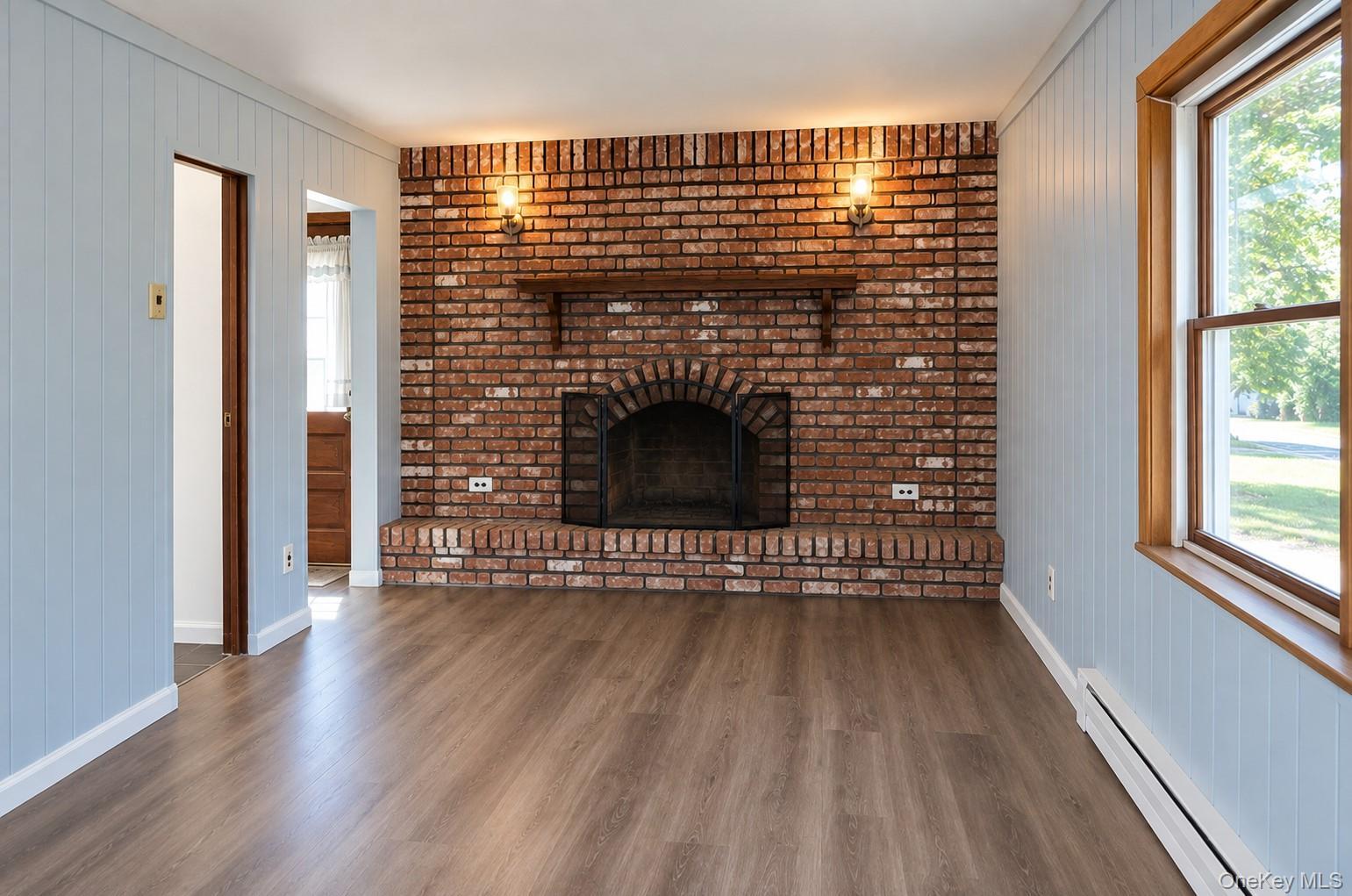 Single Family Dahlia Drive Suffolk County, NY 11951, MLS-1048722-5