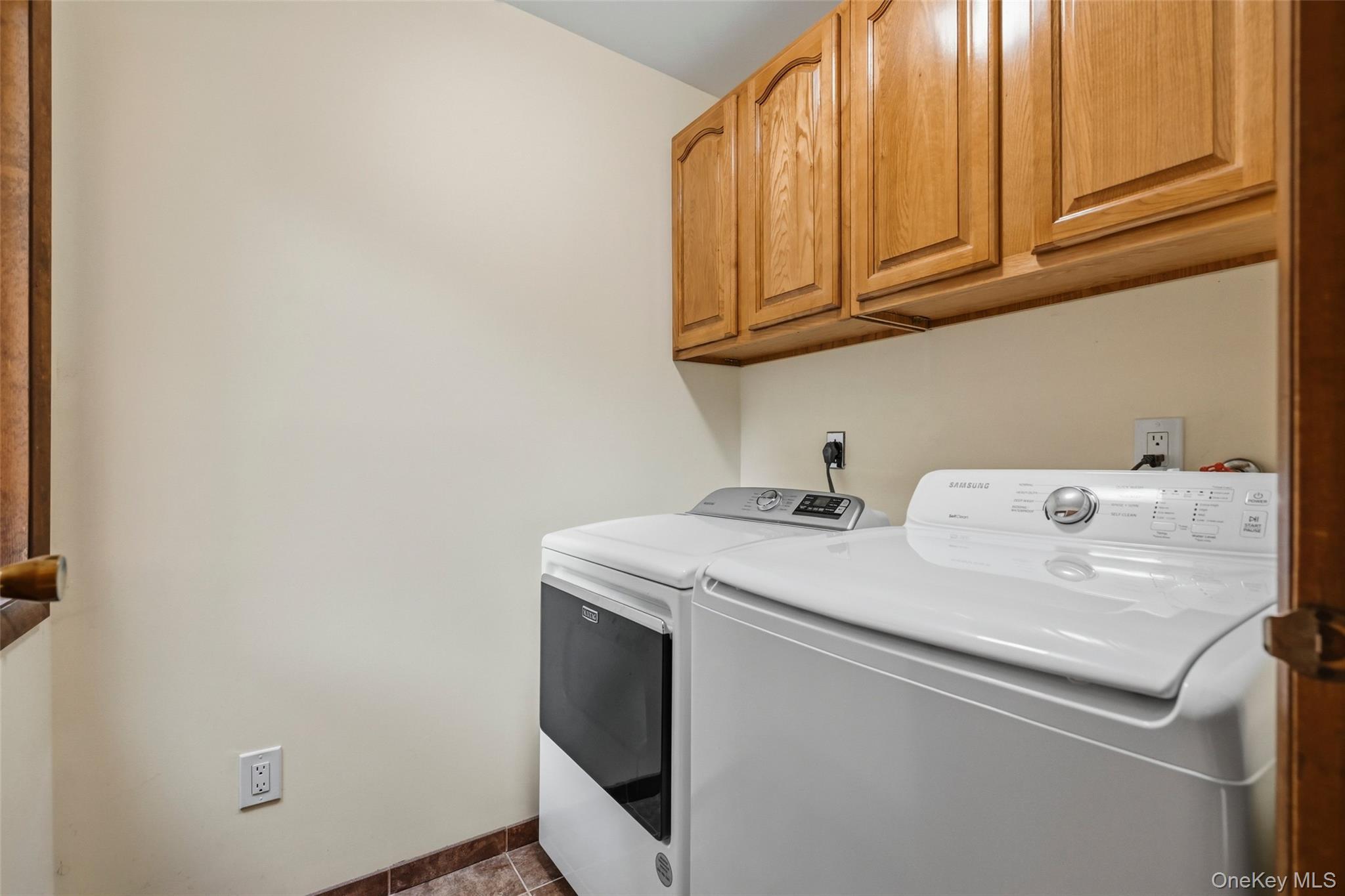 Single Family Highland Avenue Ulster County, NY 12542, MLS-1048731-16