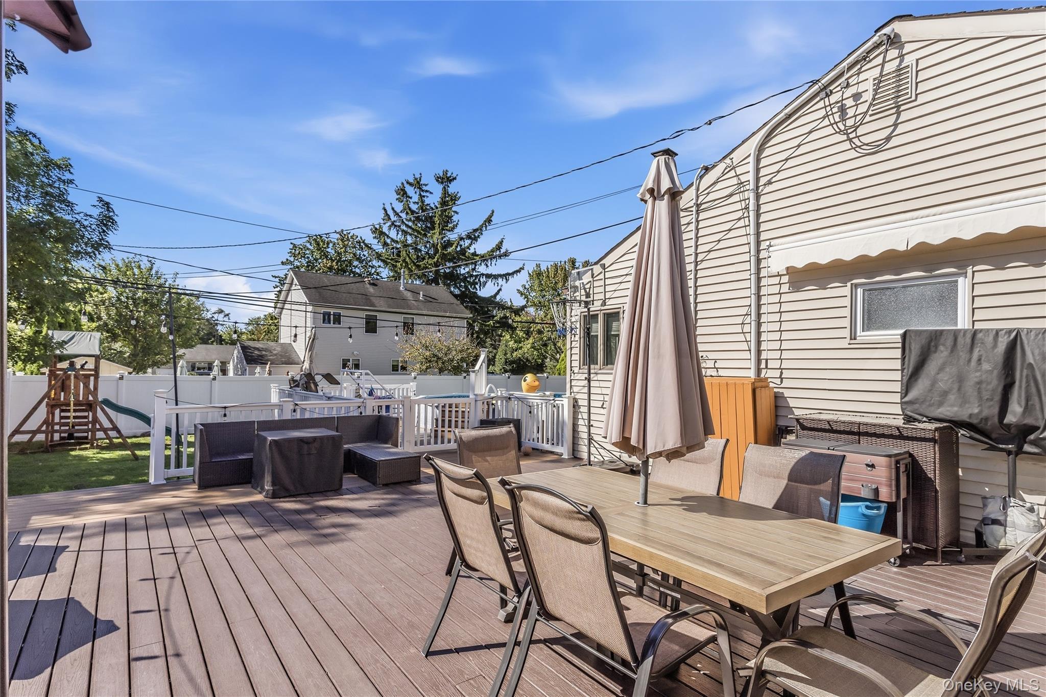 Single Family Little Plains Road  Suffolk County, NY 11743, MLS-1048733-28