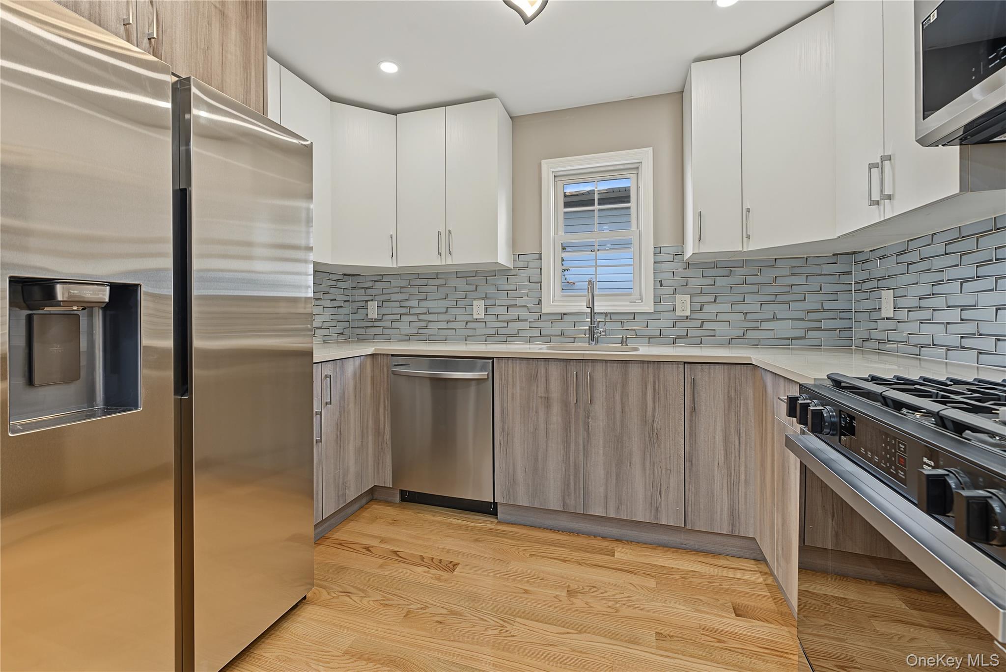 Single Family 164th Street Queens, NY 11433, MLS-1048736-16