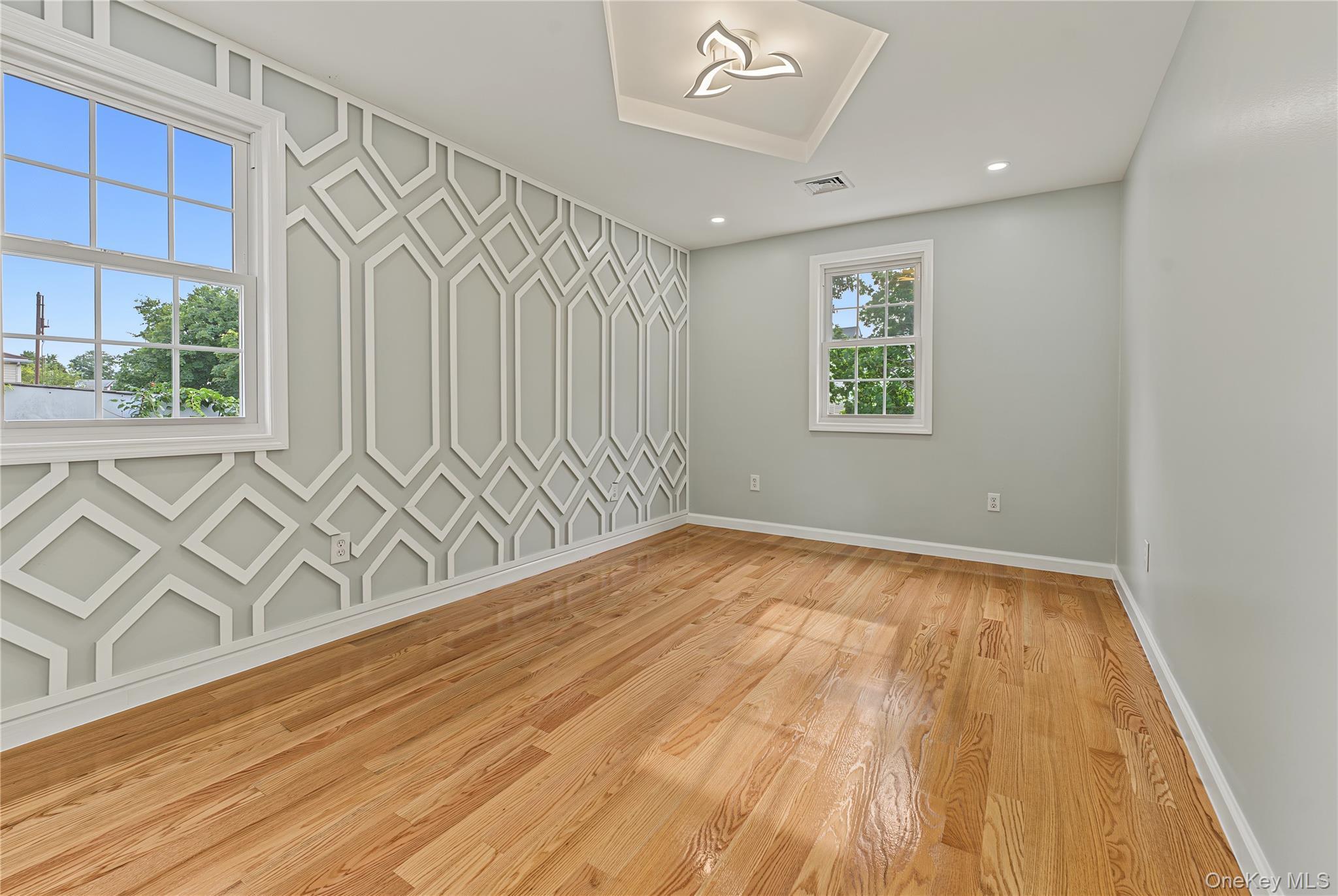 Single Family 164th Street Queens, NY 11433, MLS-1048736-20