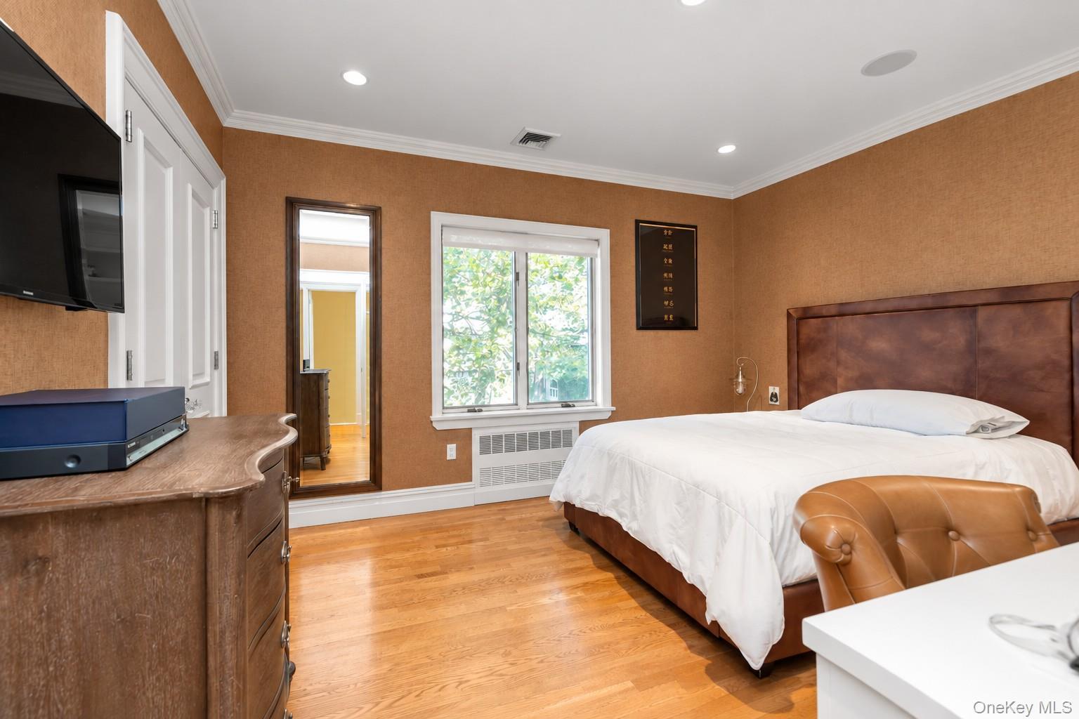 Single Family Beverly Road Queens, NY 11363, MLS-1048749-18
