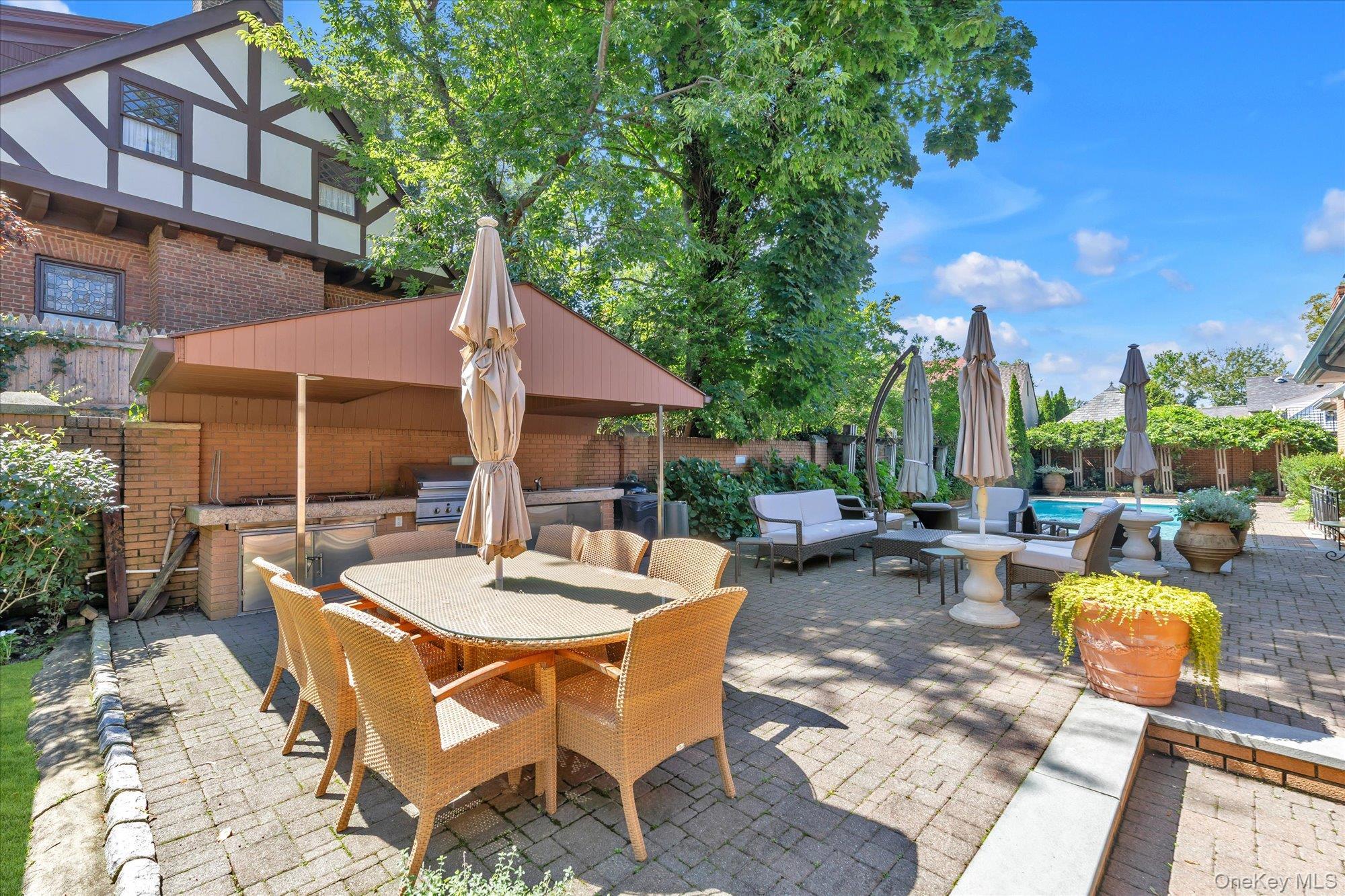 Single Family Beverly Road Queens, NY 11363, MLS-1048749-30