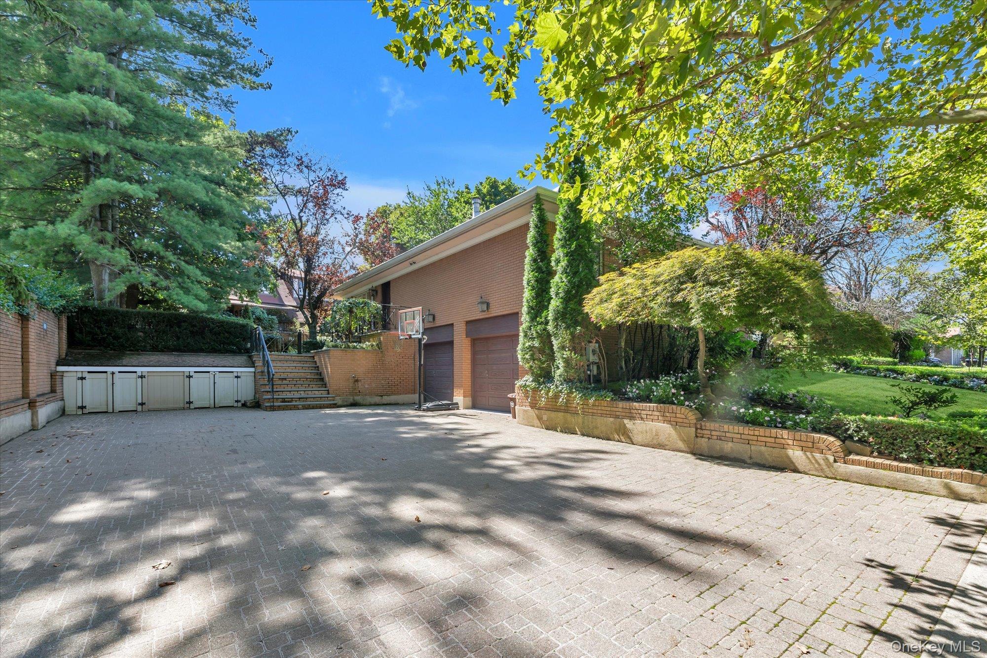 Single Family Beverly Road Queens, NY 11363, MLS-1048749-34