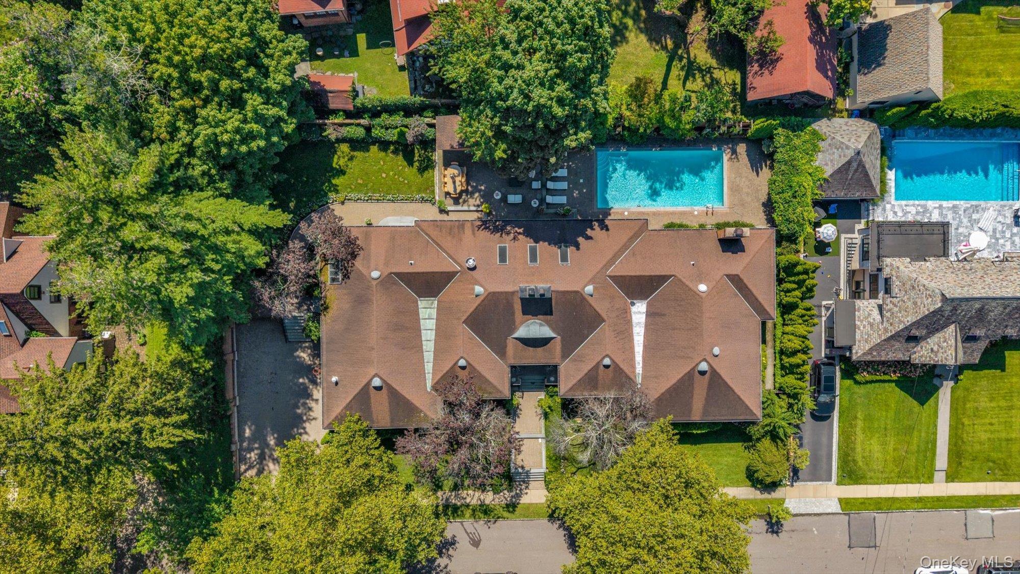 Single Family Beverly Road Queens, NY 11363, MLS-1048749-35