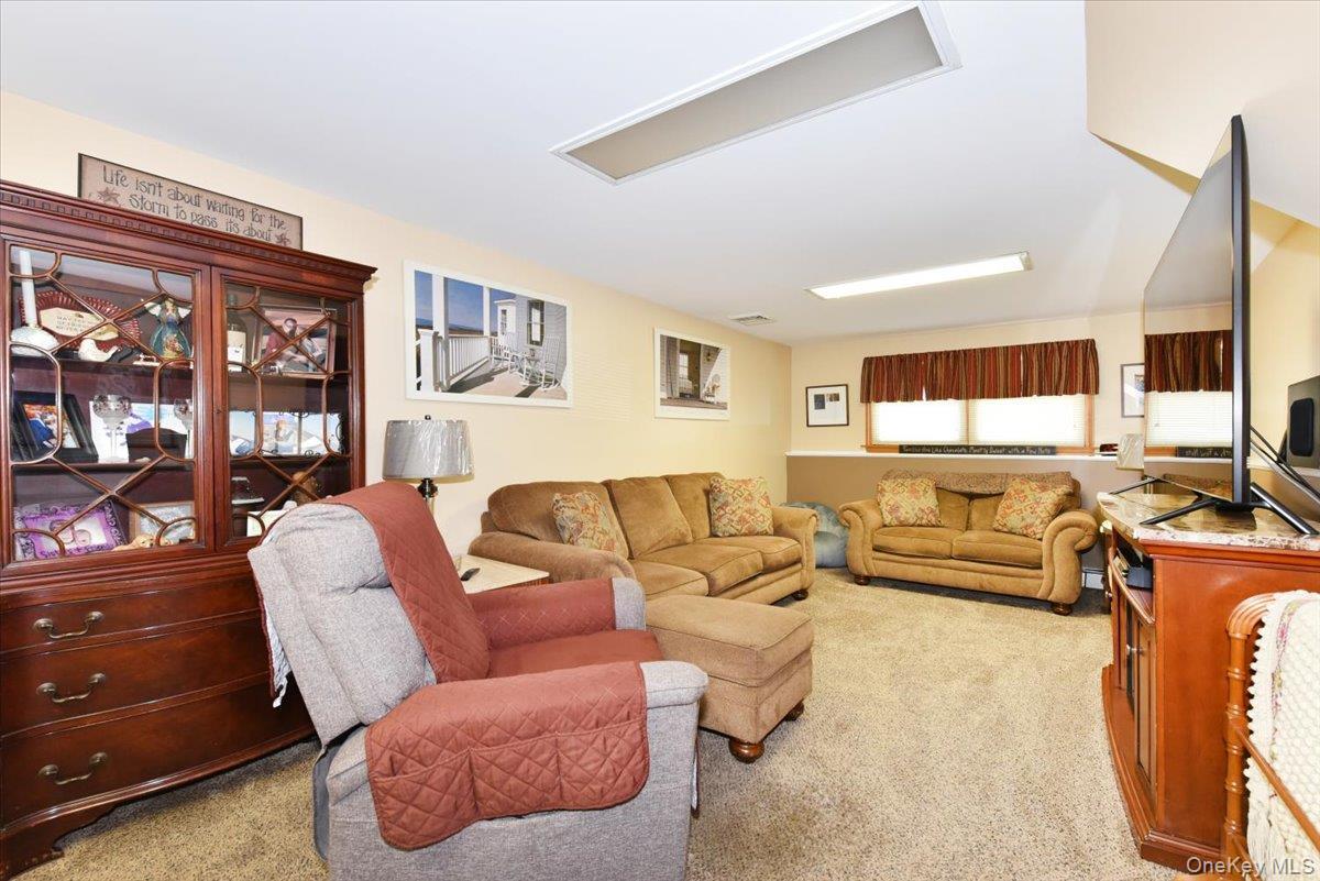 Single Family W Gates Avenue  Suffolk County, NY 11757, MLS-1048753-16
