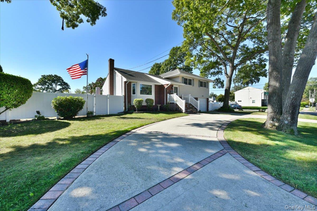 Single Family W Gates Avenue  Suffolk County, NY 11757, MLS-1048753-2
