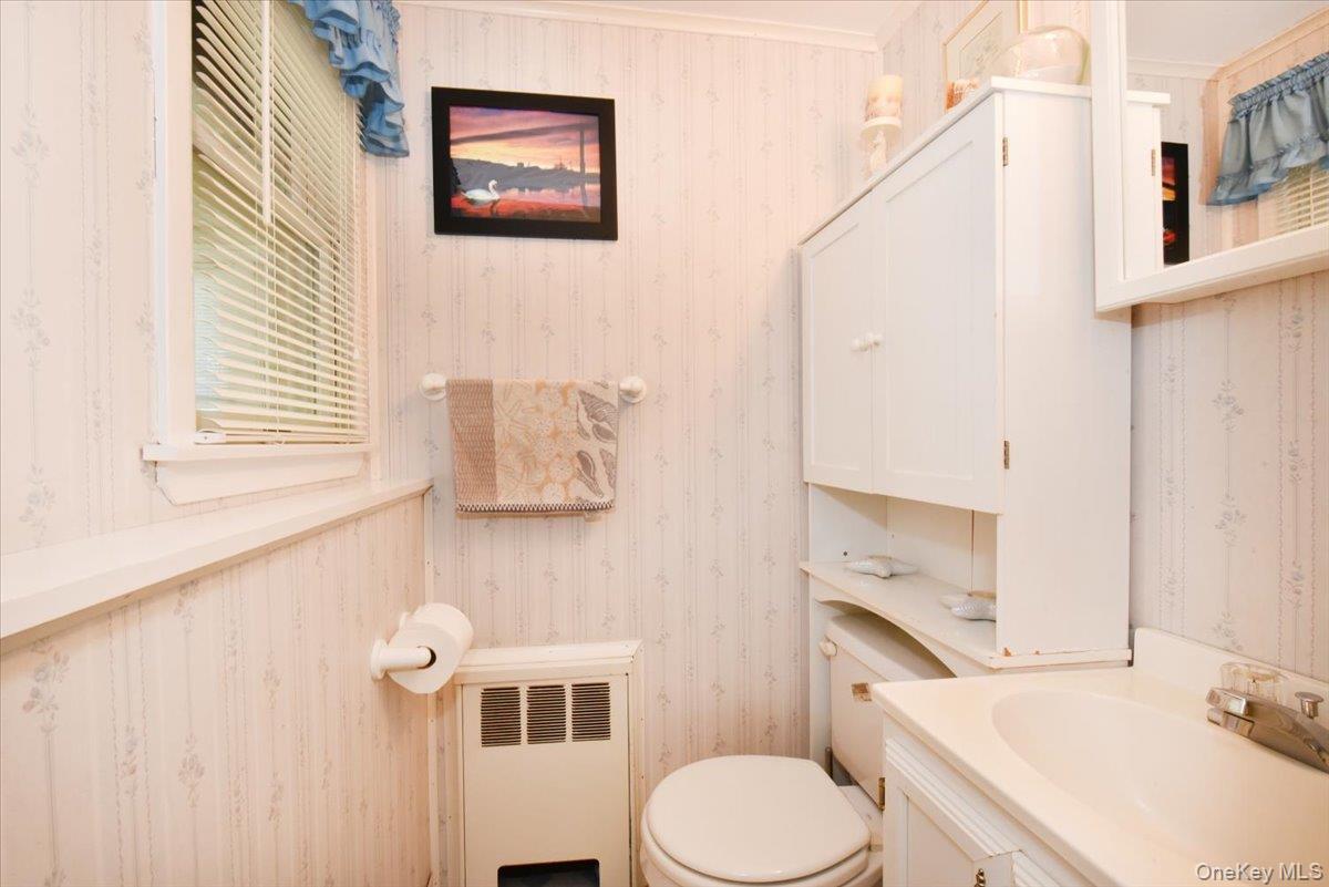 Single Family W Gates Avenue  Suffolk County, NY 11757, MLS-1048753-22