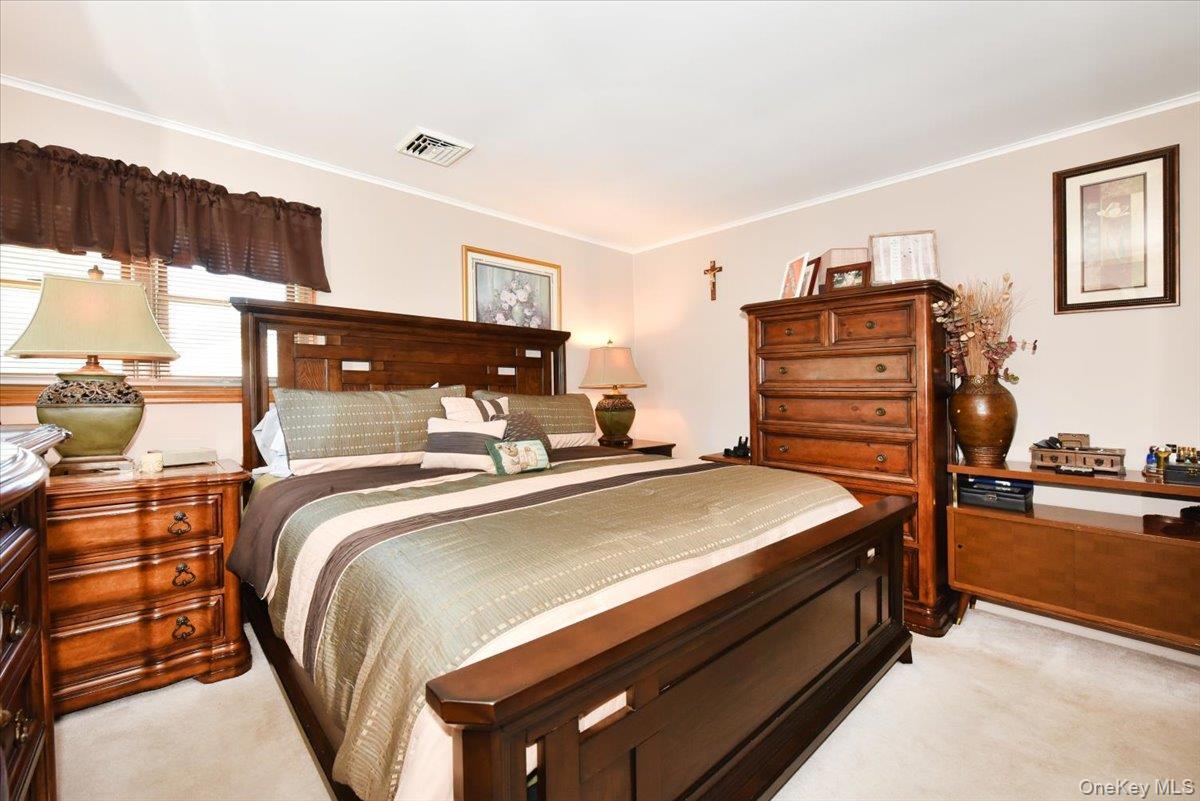 Single Family W Gates Avenue  Suffolk County, NY 11757, MLS-1048753-24