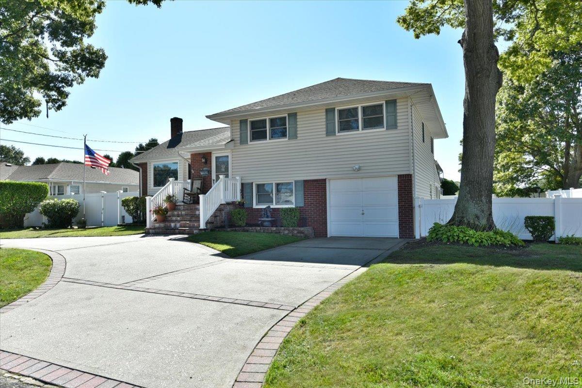 Single Family W Gates Avenue  Suffolk County, NY 11757, MLS-1048753-3