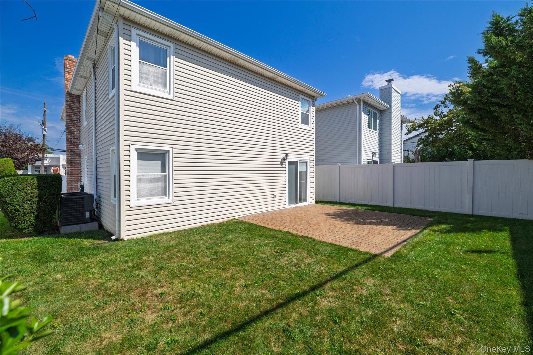 Single Family Park Street  Nassau County, NY 11509, MLS-1048755-22