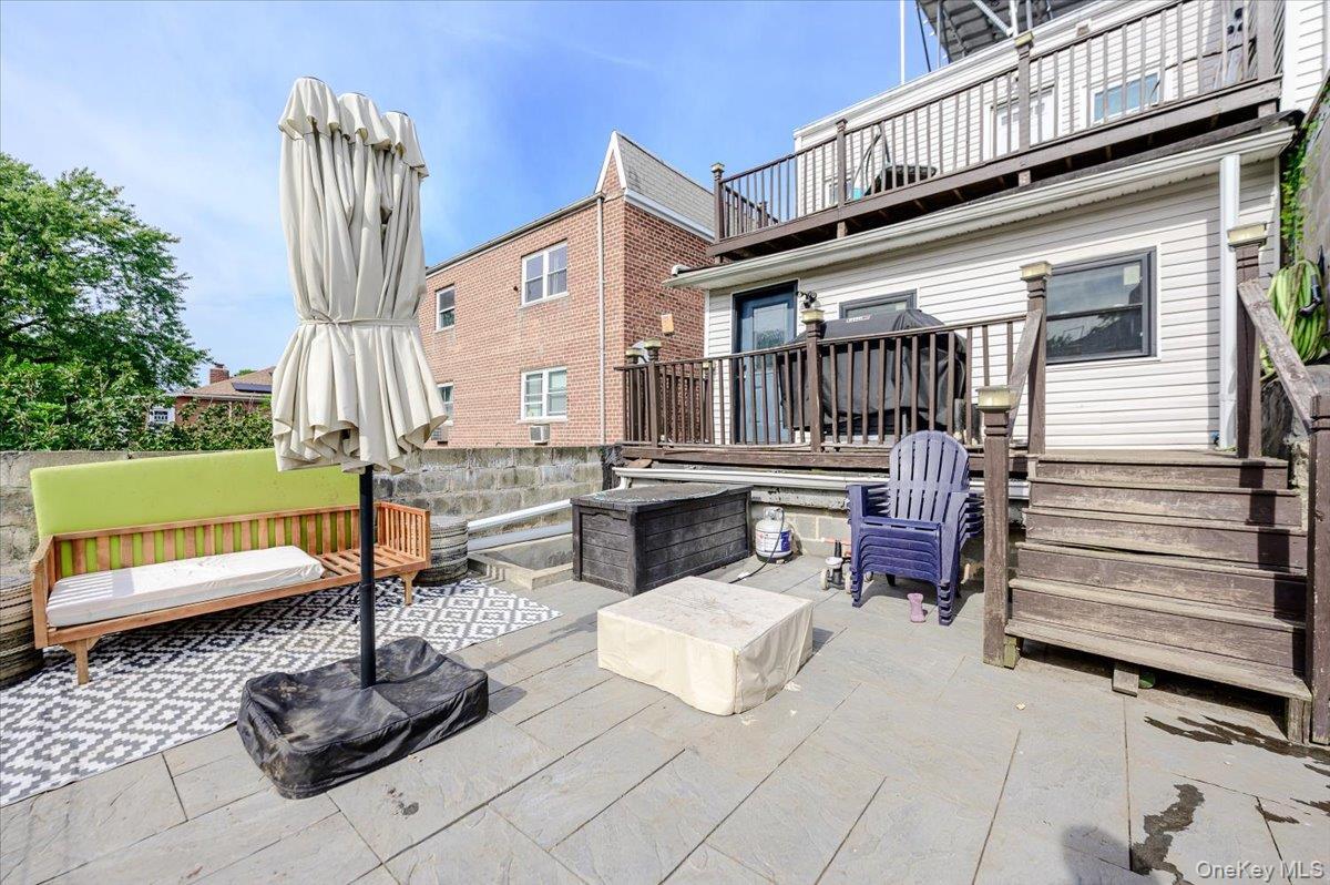 Single Family Balcom Avenue Bronx, NY 10461, MLS-1048760-20