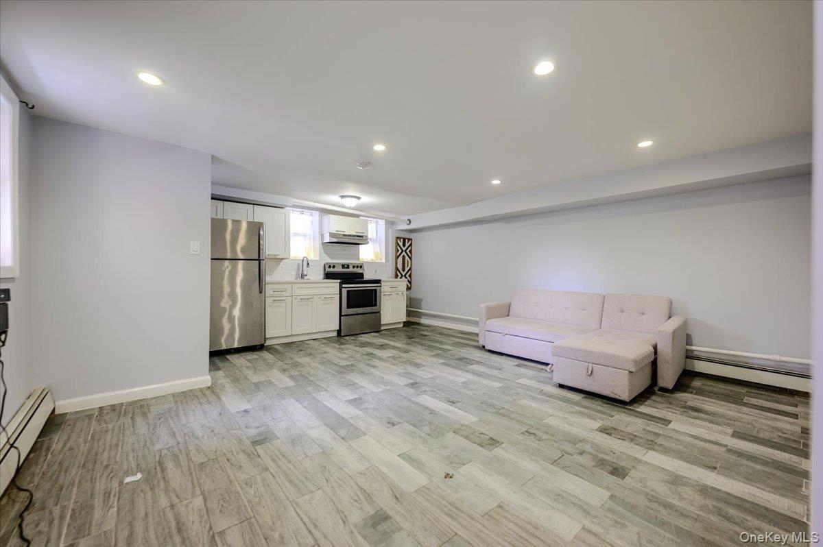 Single Family Balcom Avenue Bronx, NY 10461, MLS-1048760-26